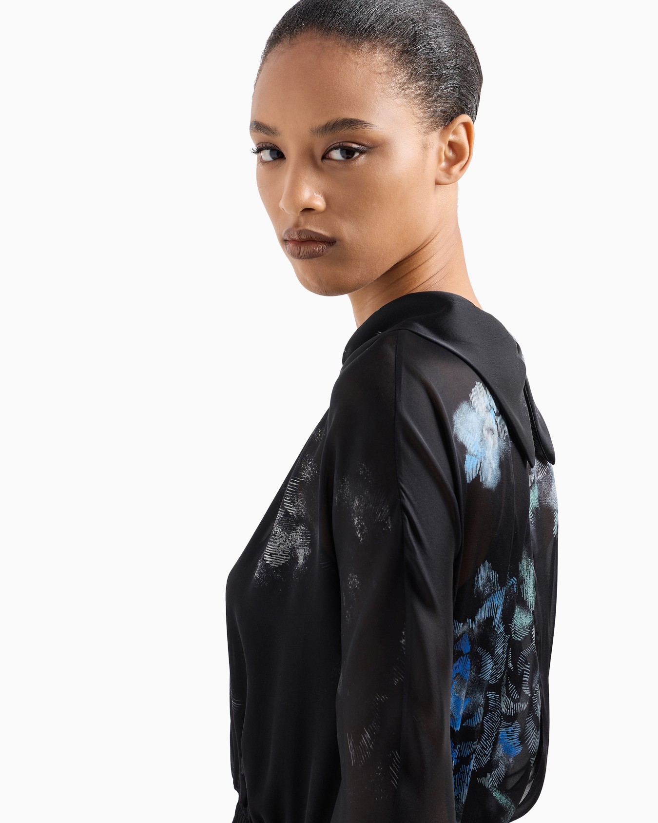 Silk charmeuse long dress in a floral print Slide 5