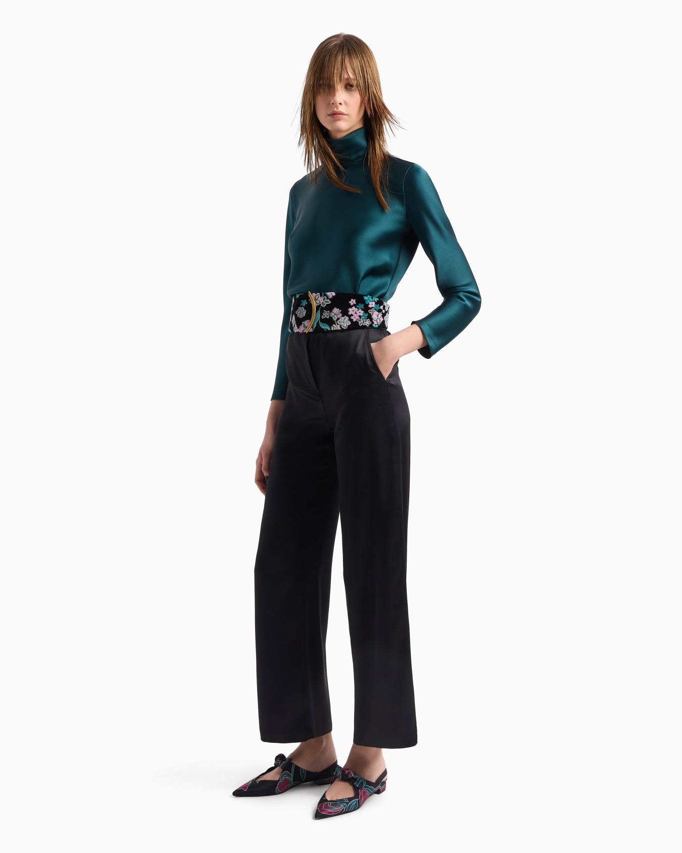 Long-sleeved blouse in silk double satin Slide 4