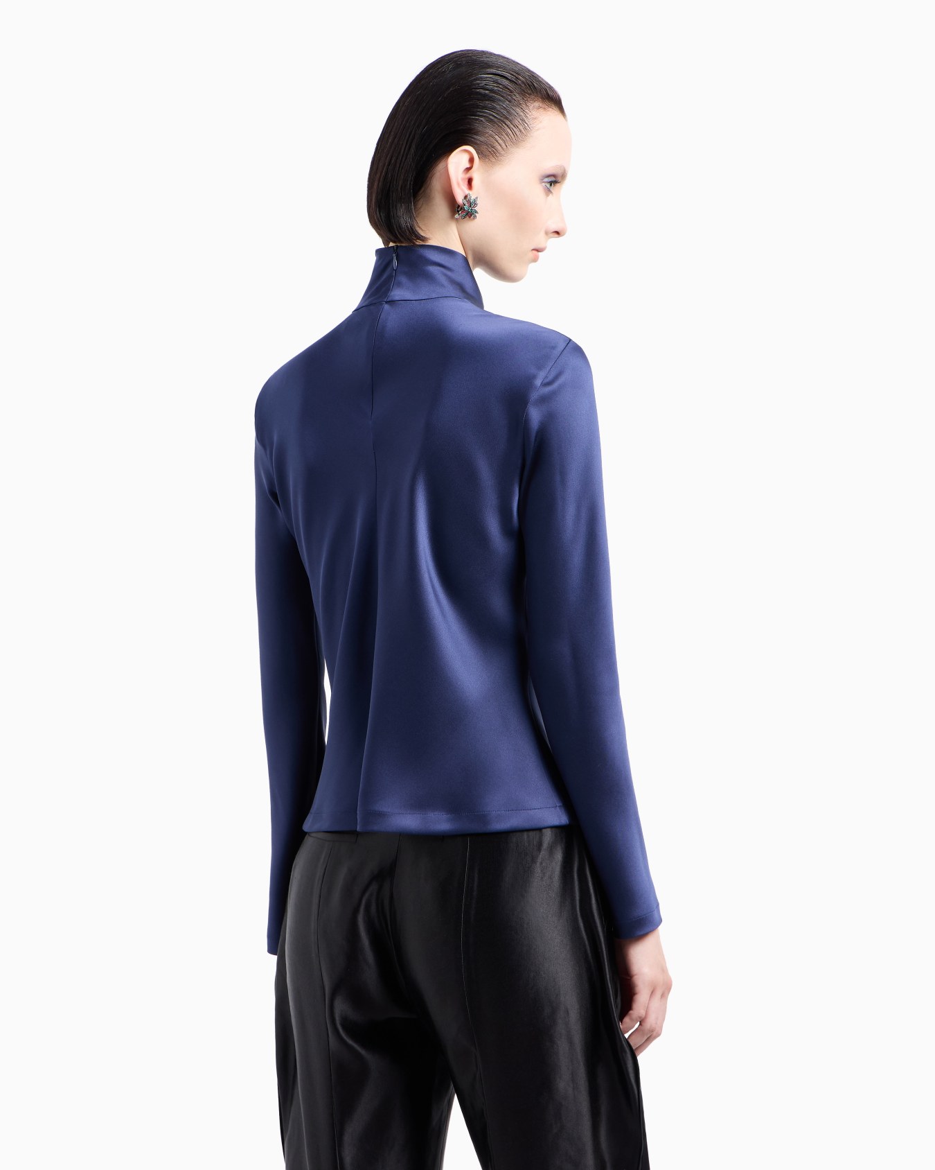 Long-sleeved blouse in silk double satin Slide 2