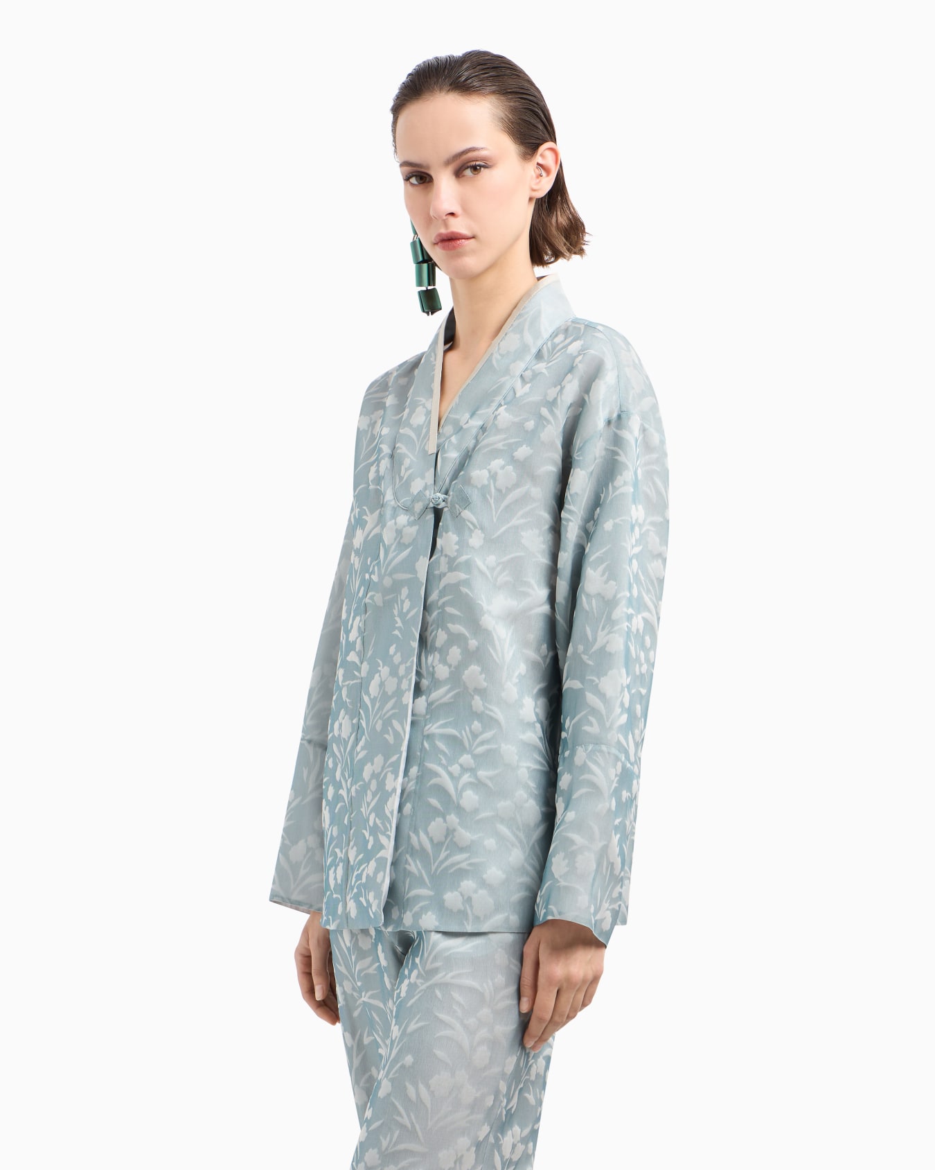 Kurzer Kimono aus Seiden-Jacquard mit Blumenmuster Folie 1