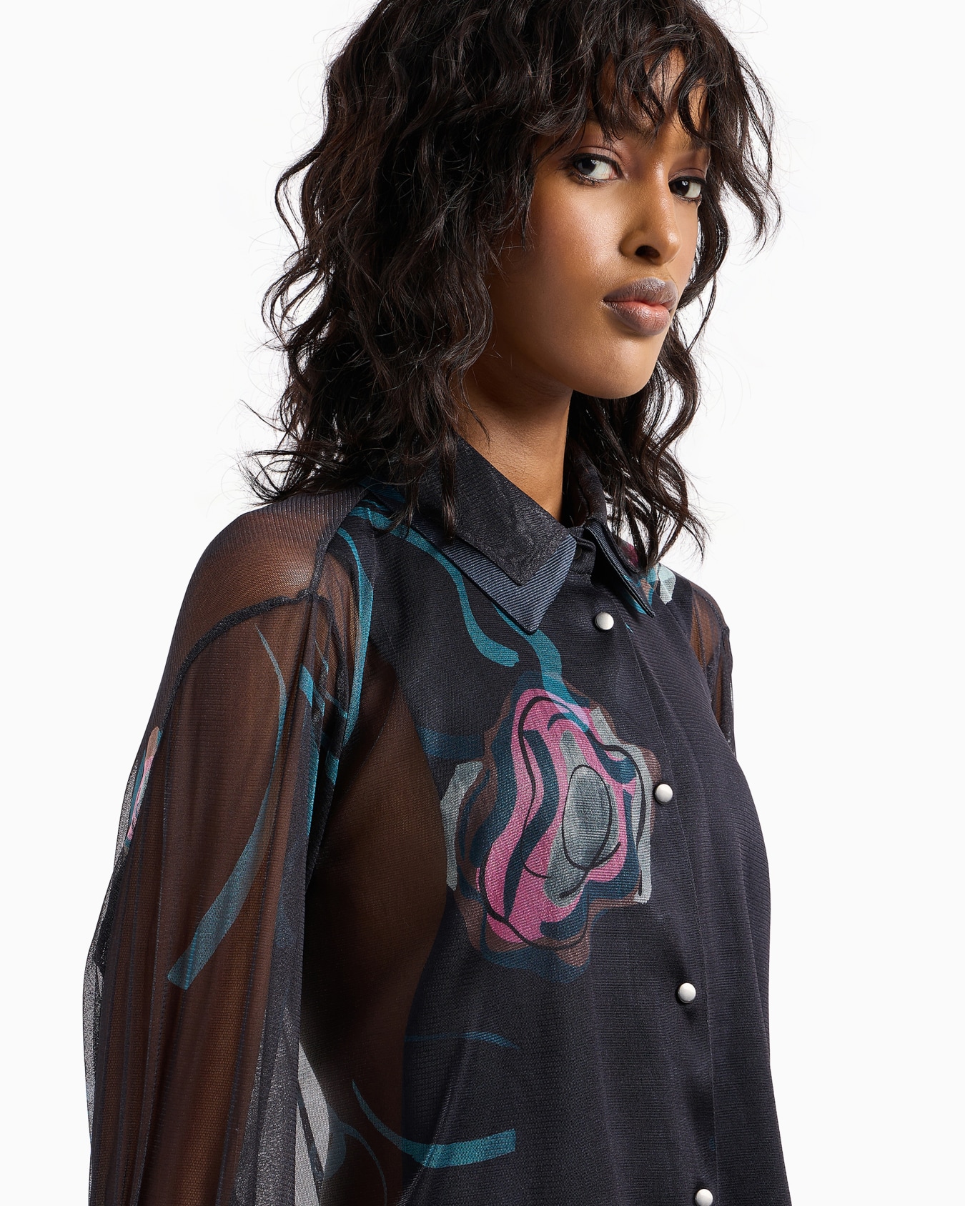 Printed silk shirt with plastron Slide 5
