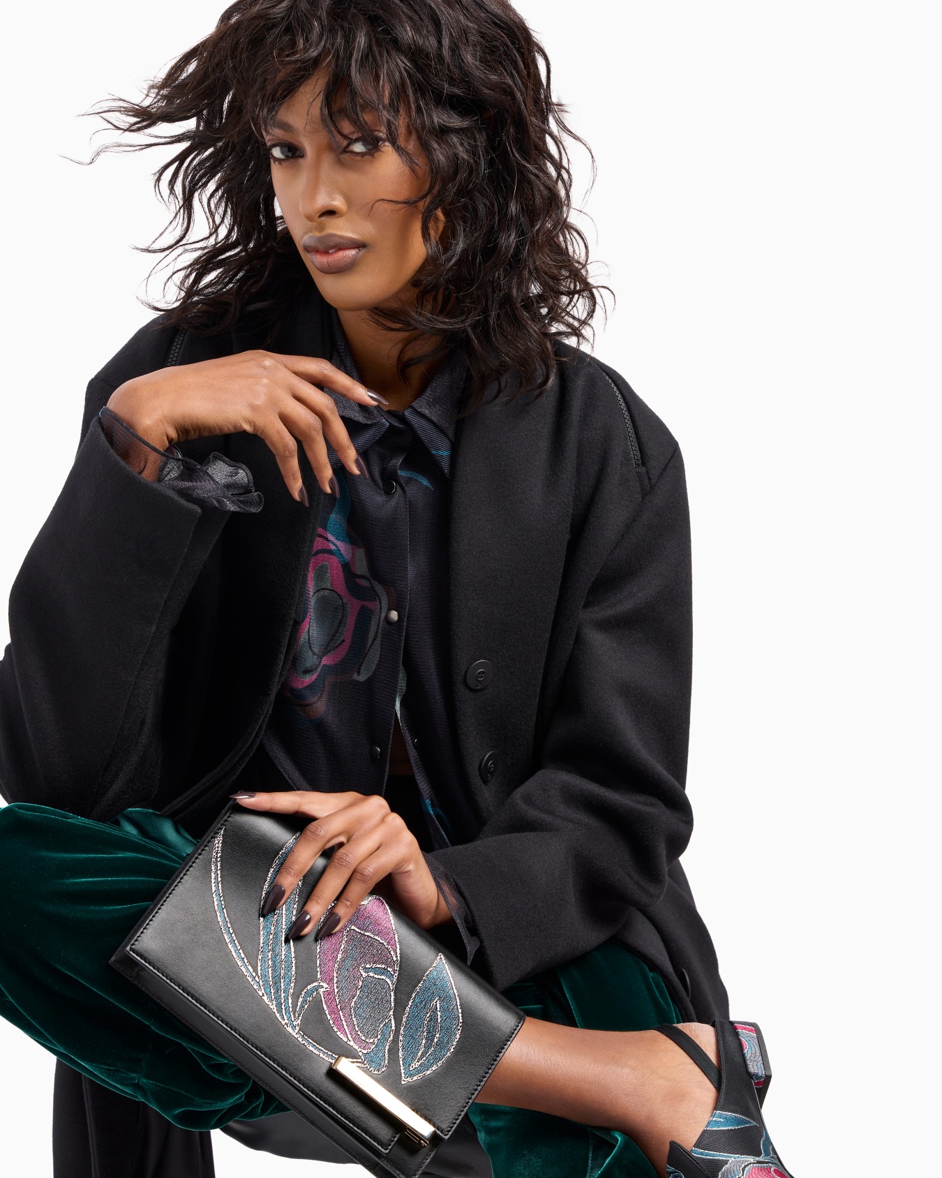 Printed silk shirt with plastron Slide 6