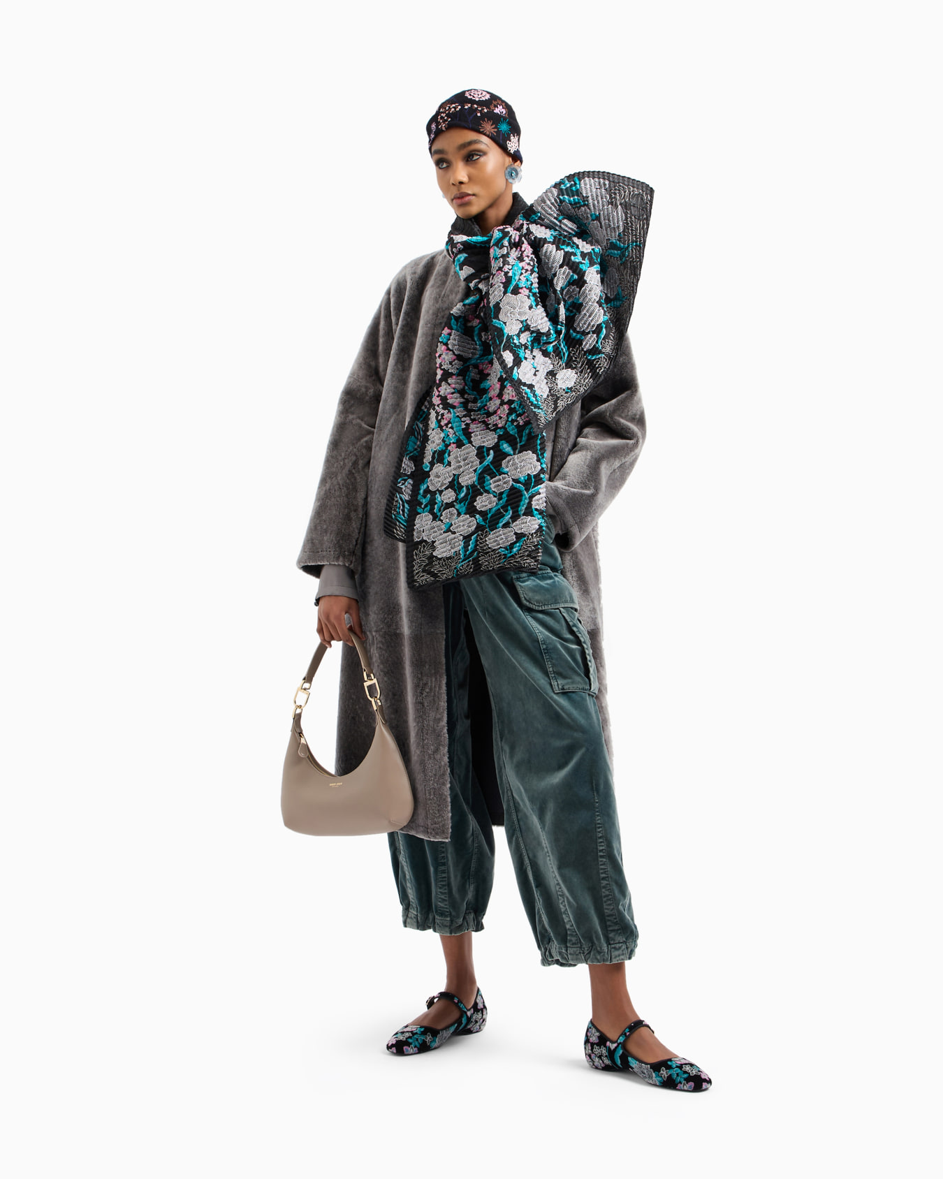 Long shearling coat Slide 1