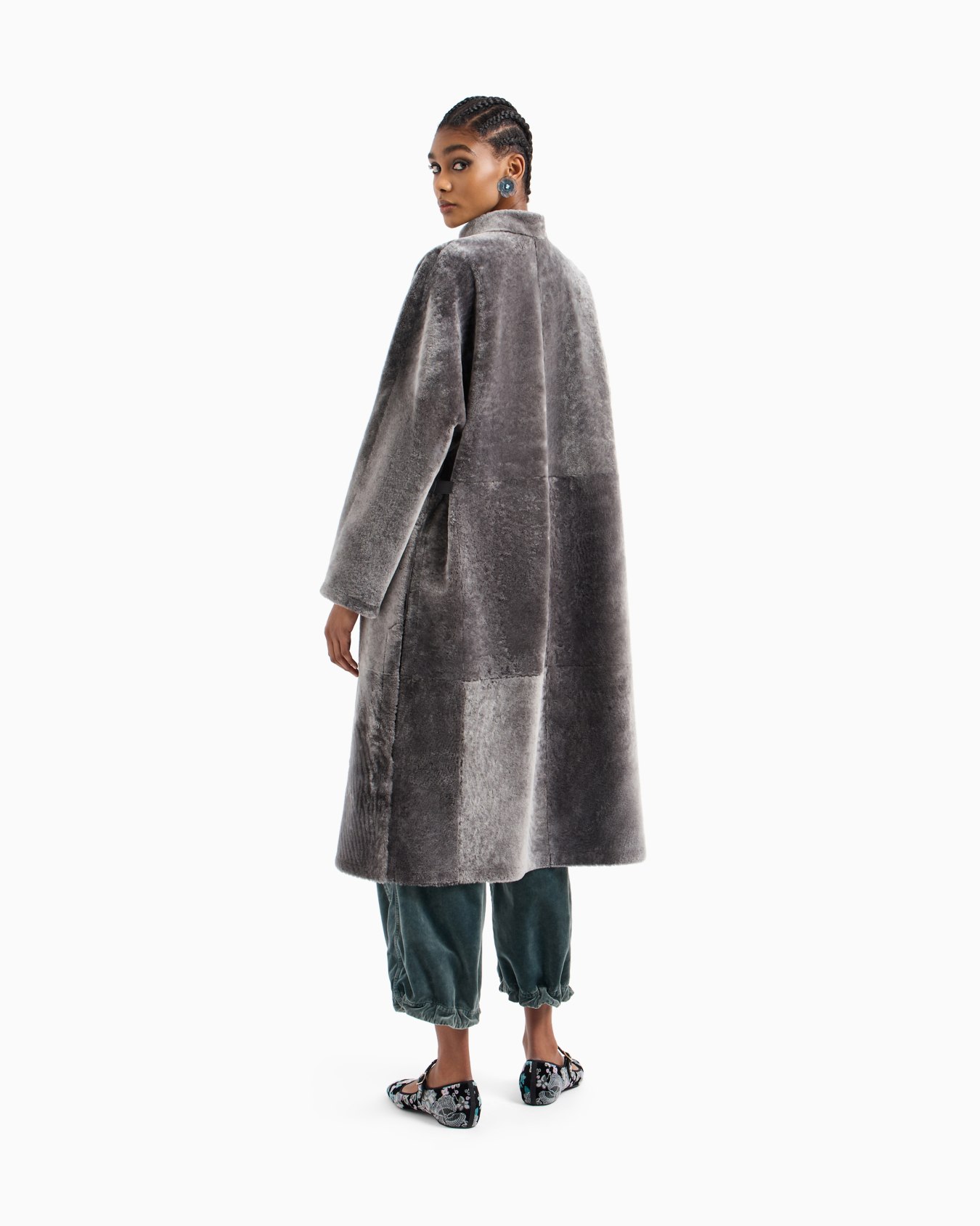 Long shearling coat Slide 2