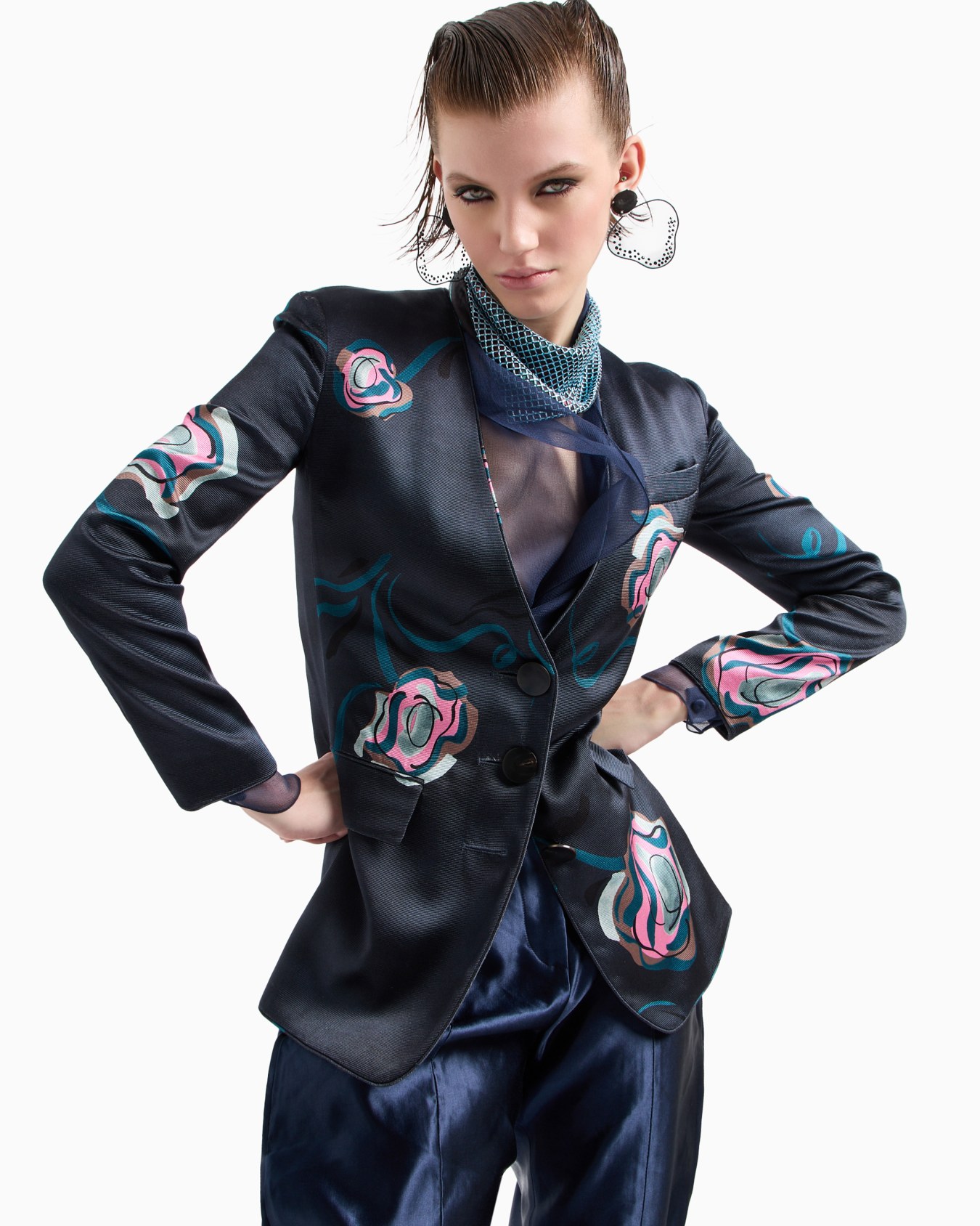 Single-breasted jacket in silk faille with a floral print Slide 5