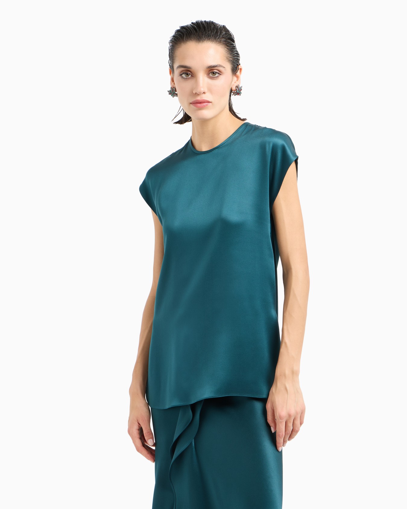 Long blouse in silk double satin Slide 1