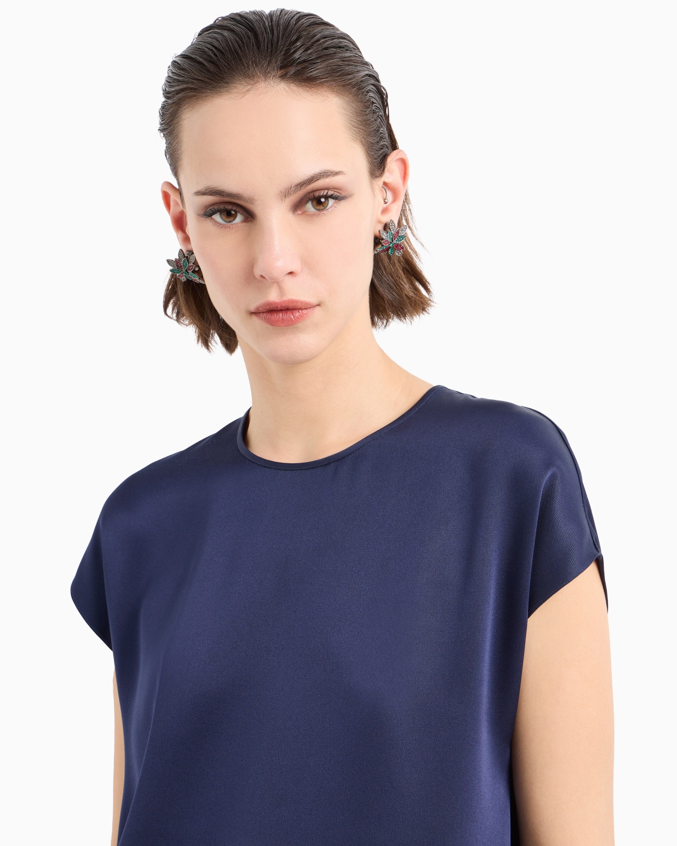 Long blouse in silk double satin Slide 4