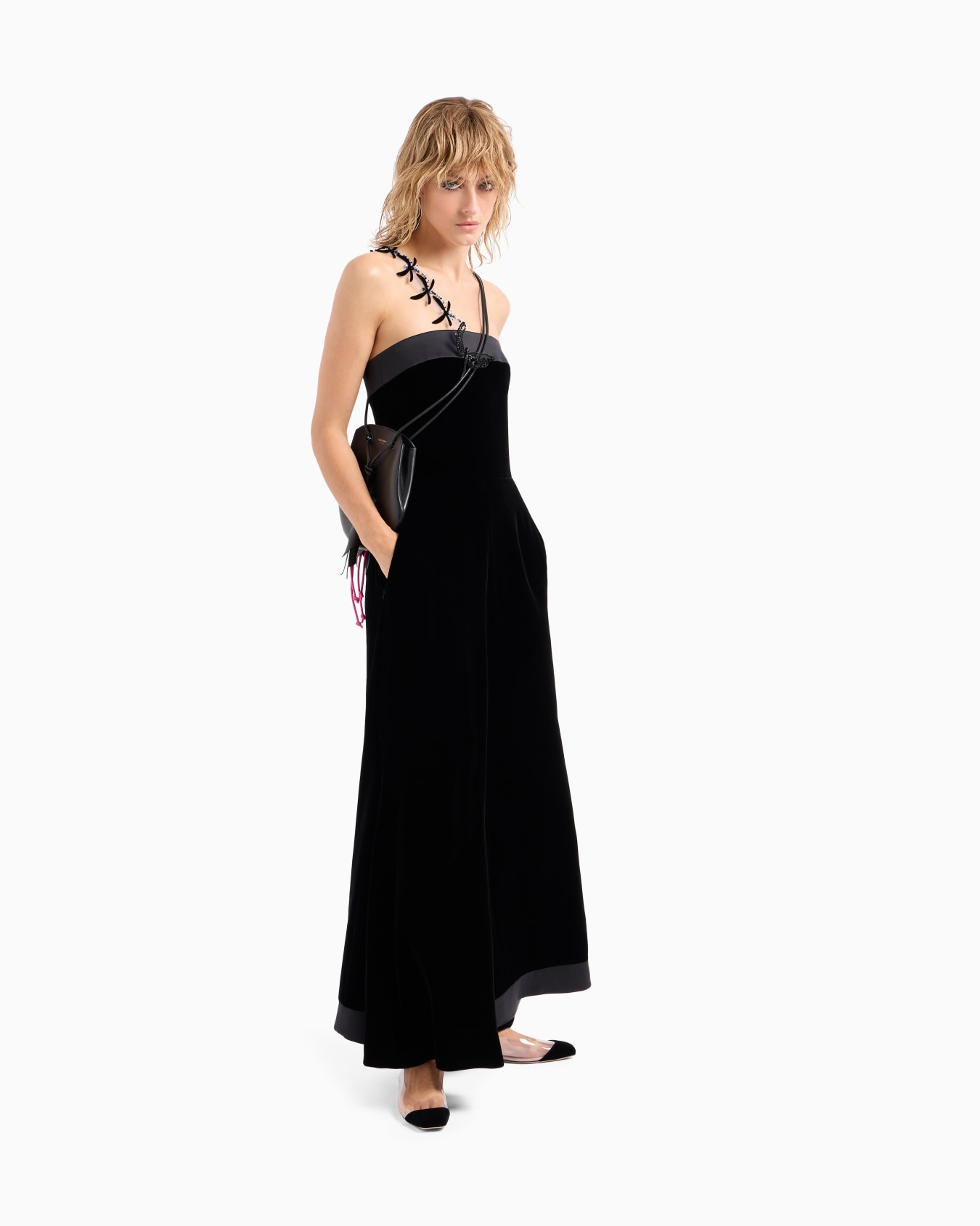 Bustierkleid aus Samt mit Stickerei Folie 2