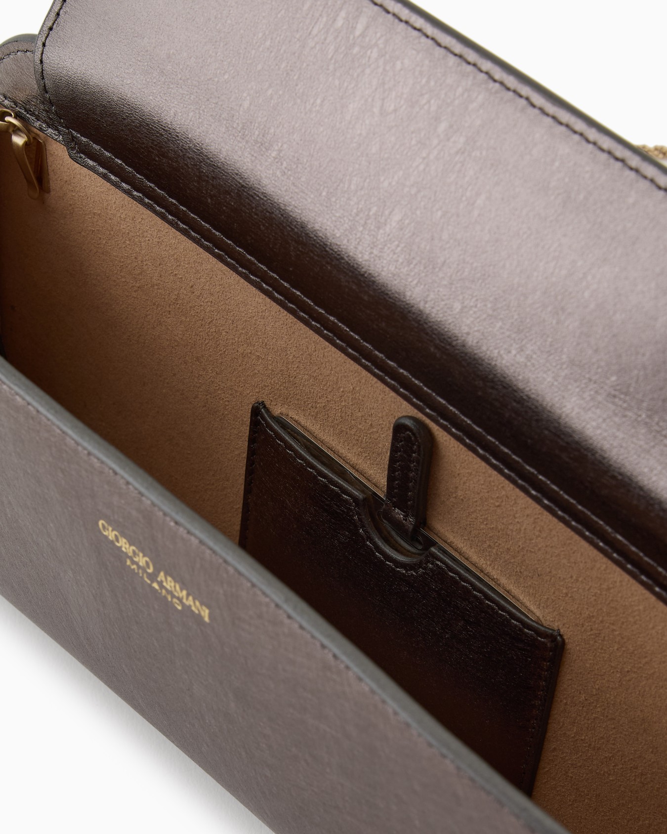 Pochette horizontale la Prima en cuir laminé  Diapositive 3