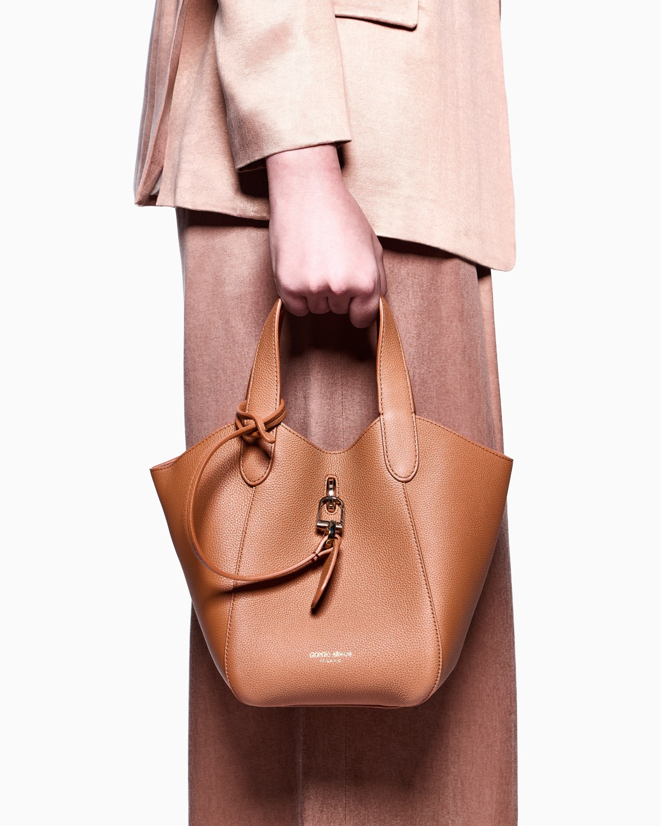 Small pebbled leather handbag Slide 5