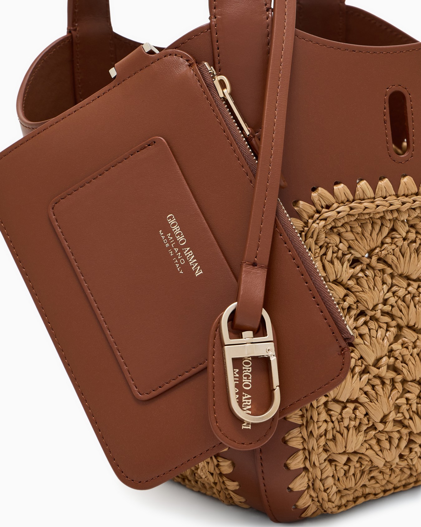 Small handbag in leather and fan-stitch raffia Slide 4