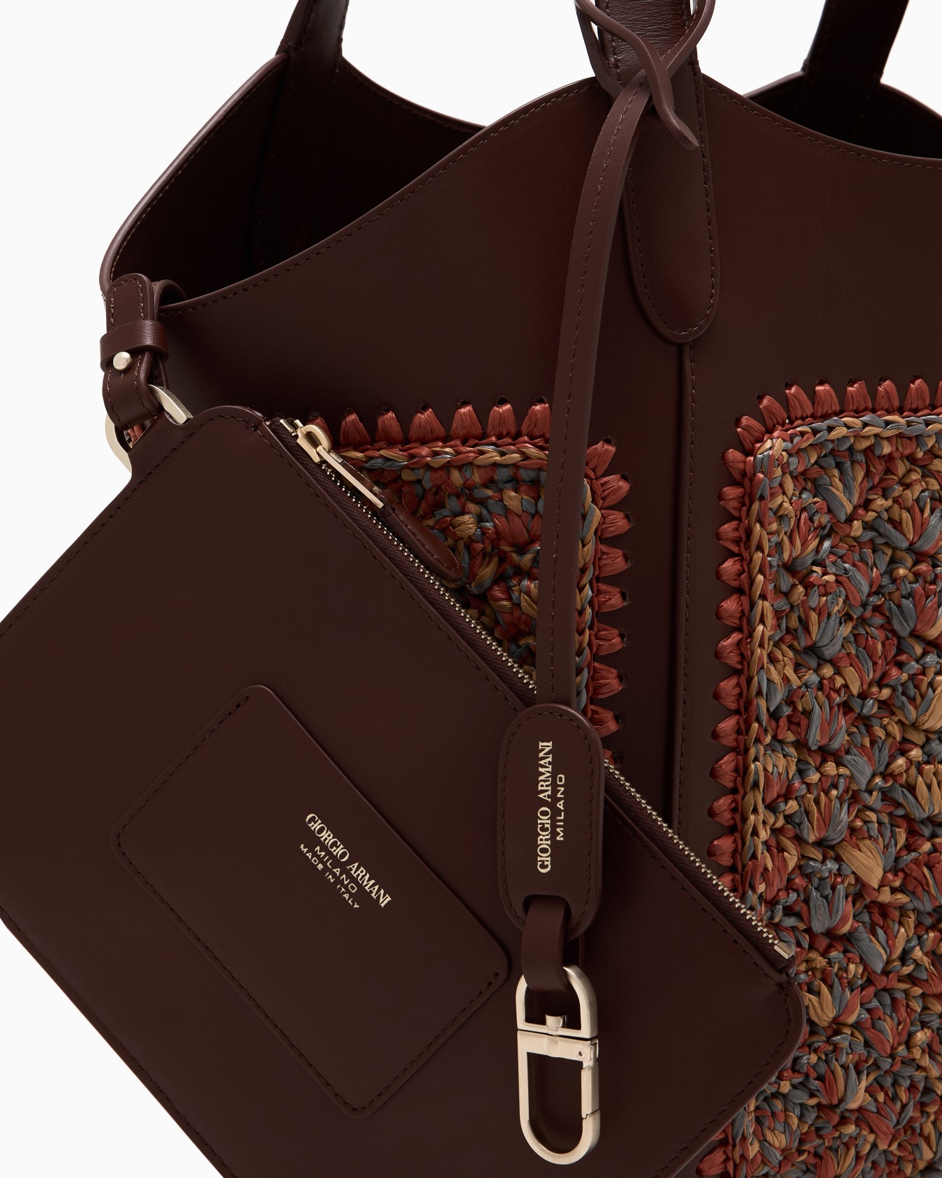 Medium handbag in leather and fan-stitch raffia Slide 4