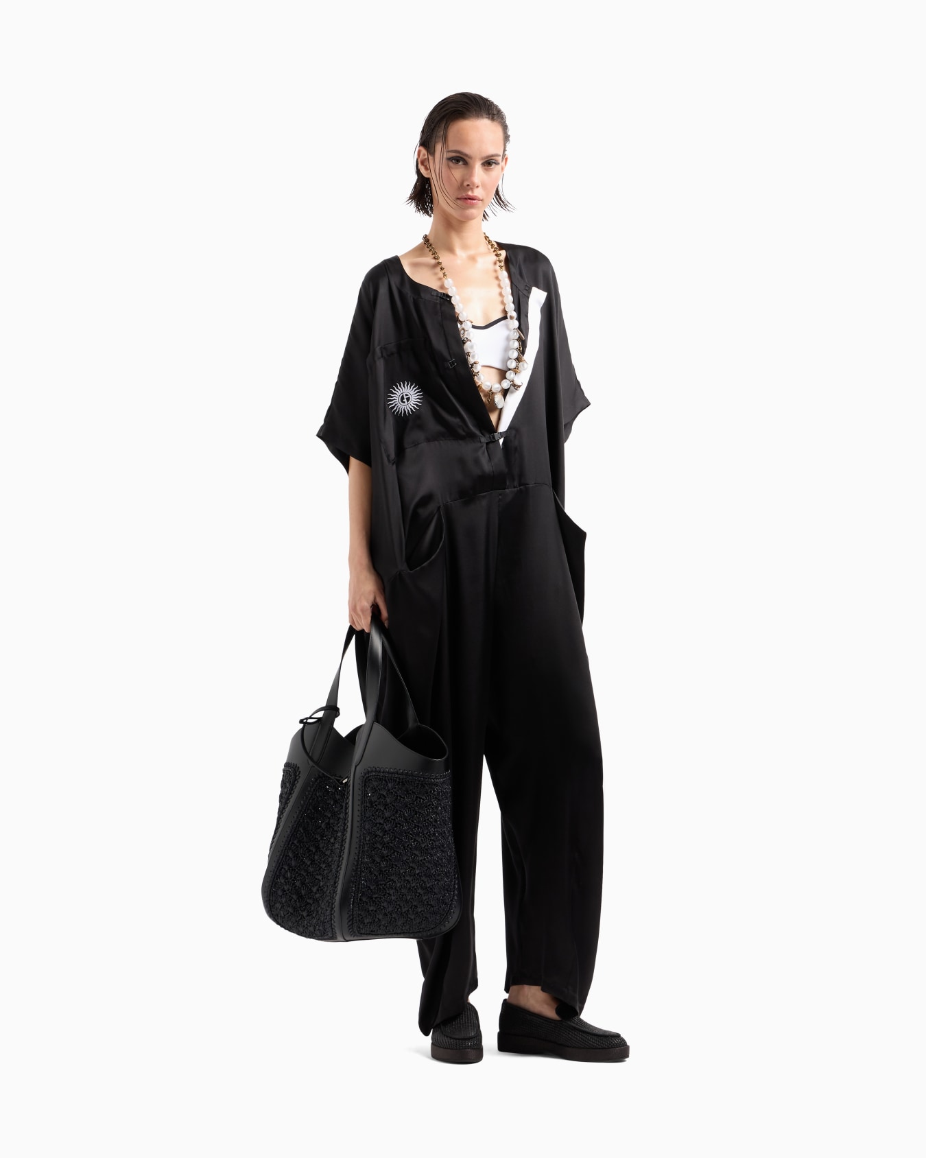Large handbag in leather and fan-stitch raffia Slide 5