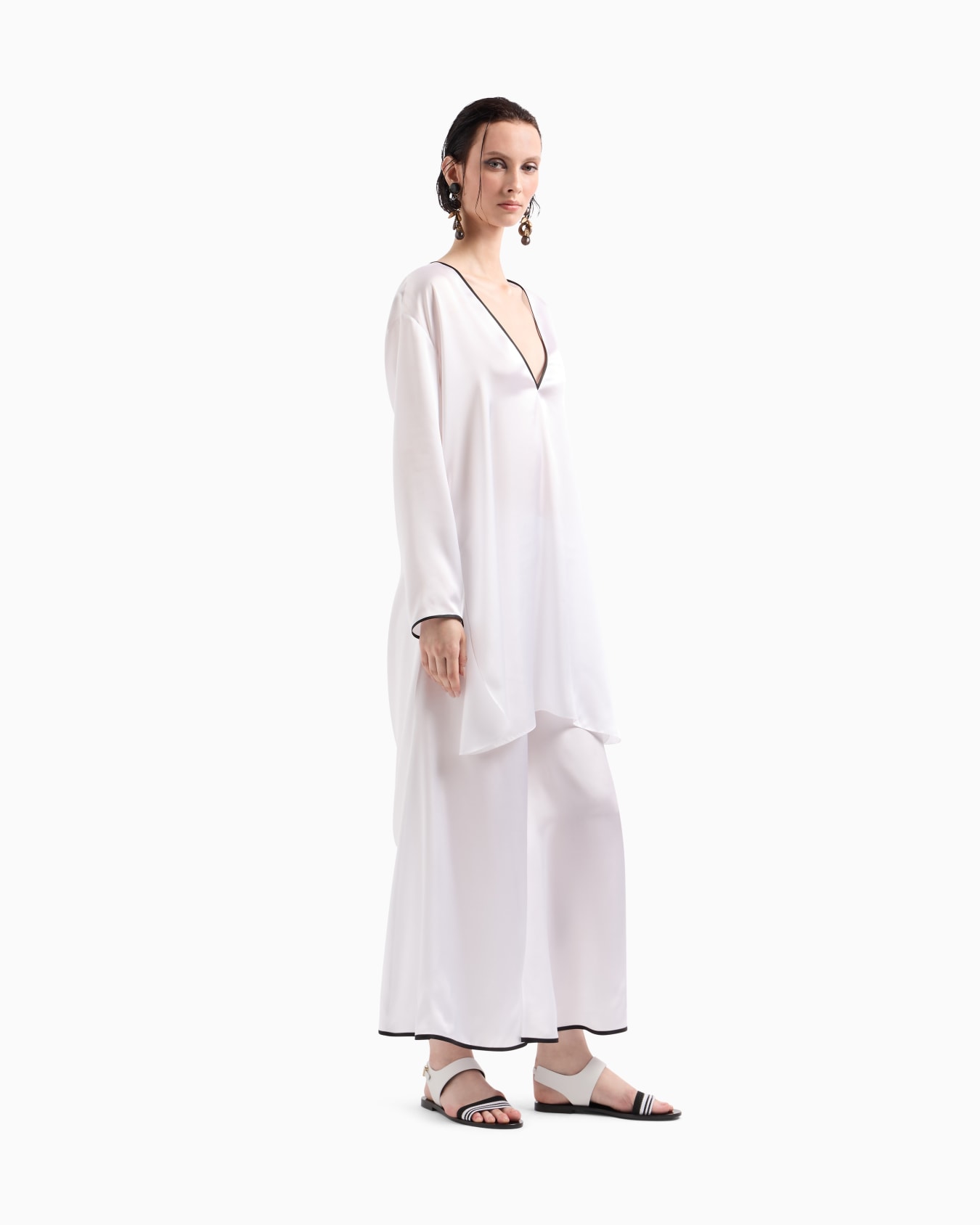 Chemise longue en satin de soie Diapositive 3