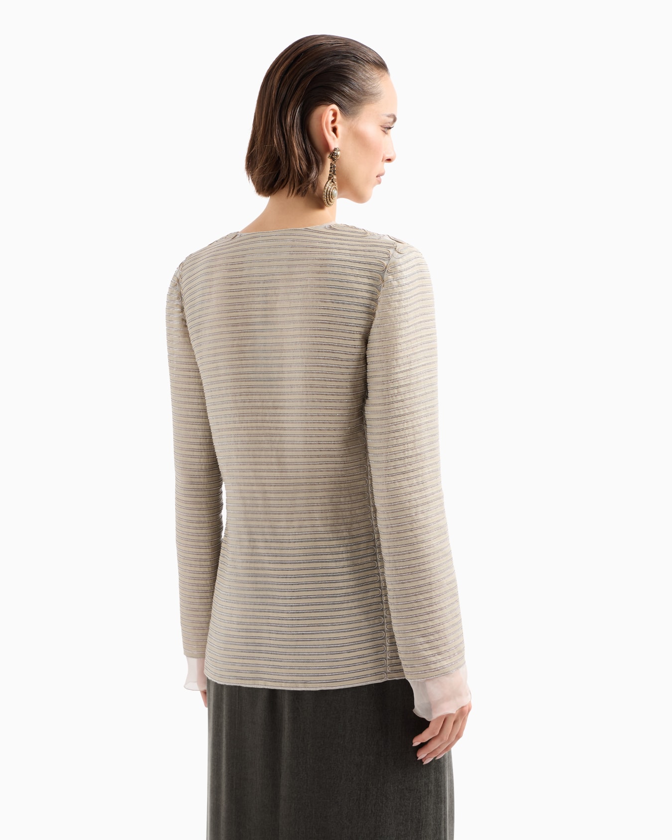 Veste croisée en mousseline de soie avec sangles en daim brodées Diapositive 2
