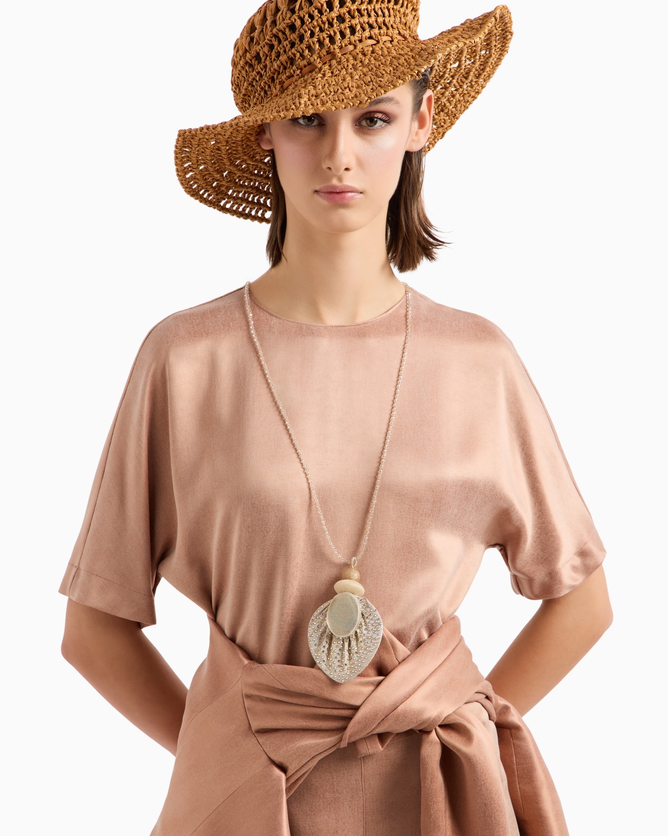 Long brass and fabric necklace Slide 2