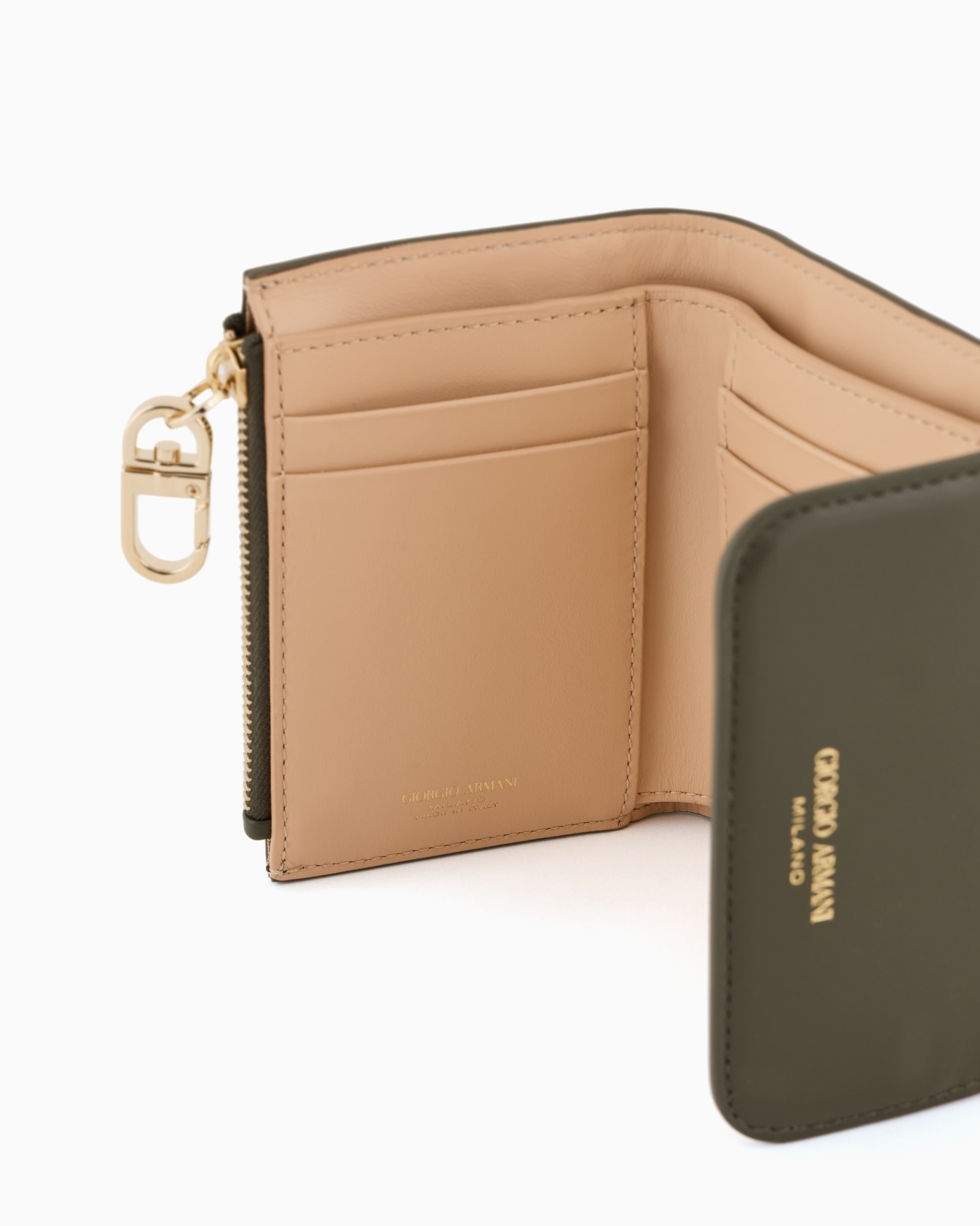 Leather trifold wallet  Slide 3