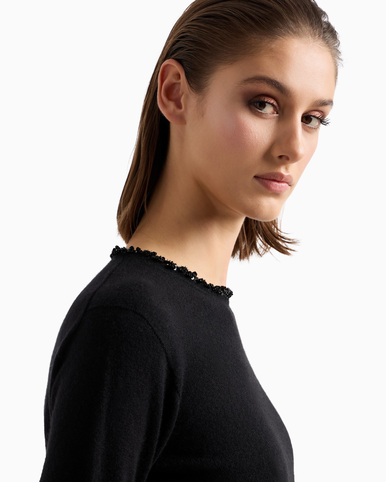 Cashmere crew-neck jumper with embroidery Slide 4