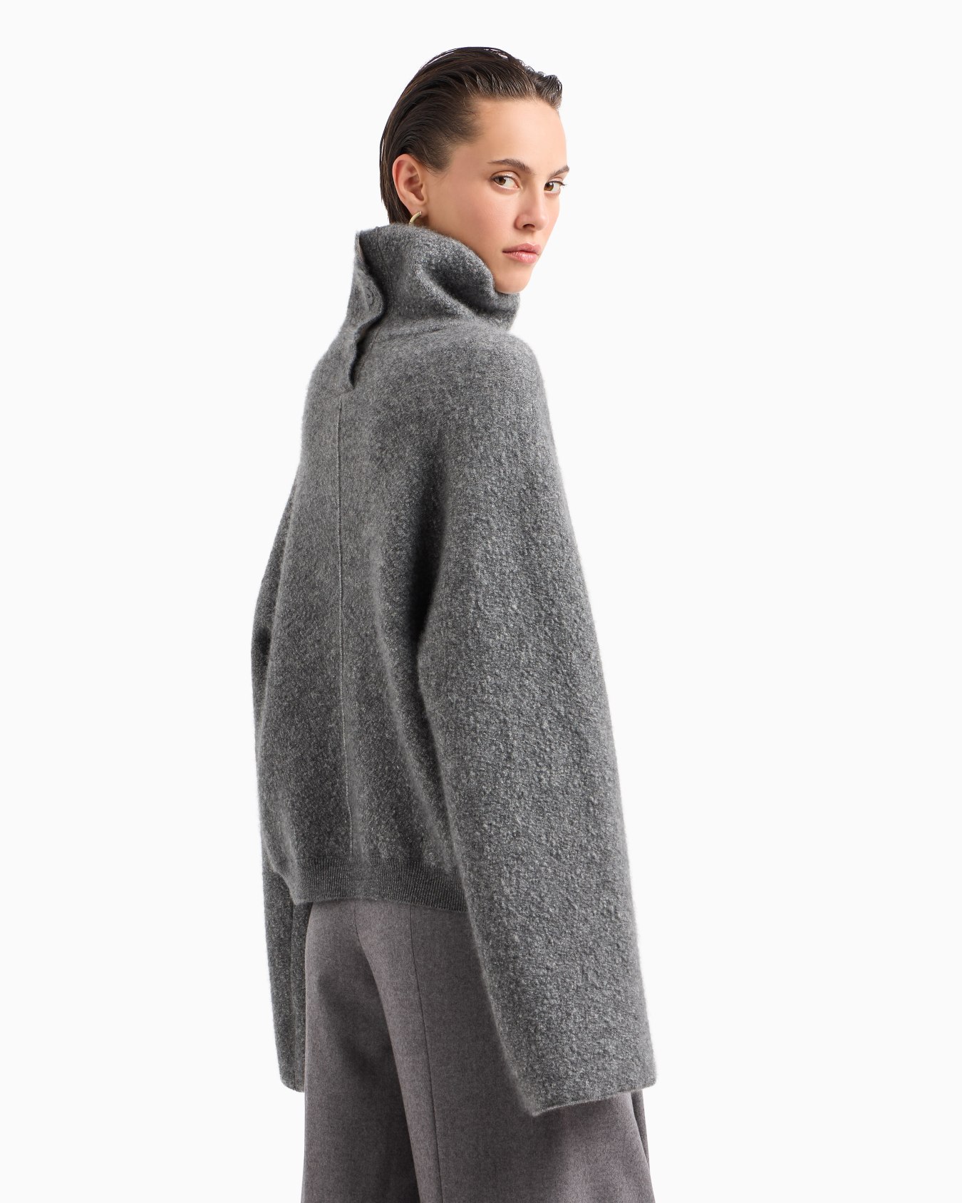 Viscose, cashmere and silk mock-neck jumper Diapositiva 2