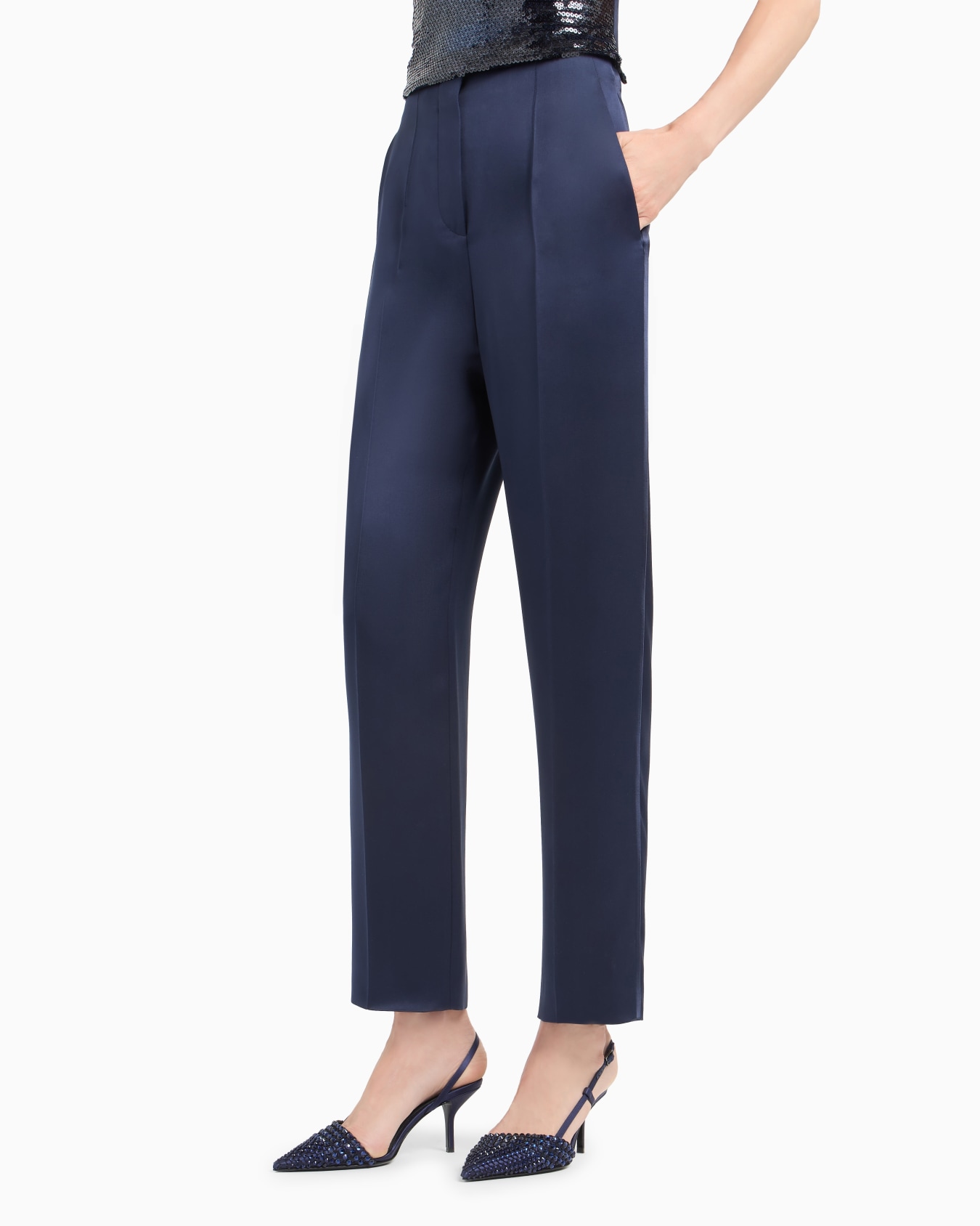 Glitter silk satin single-pleat trousers Slide 3