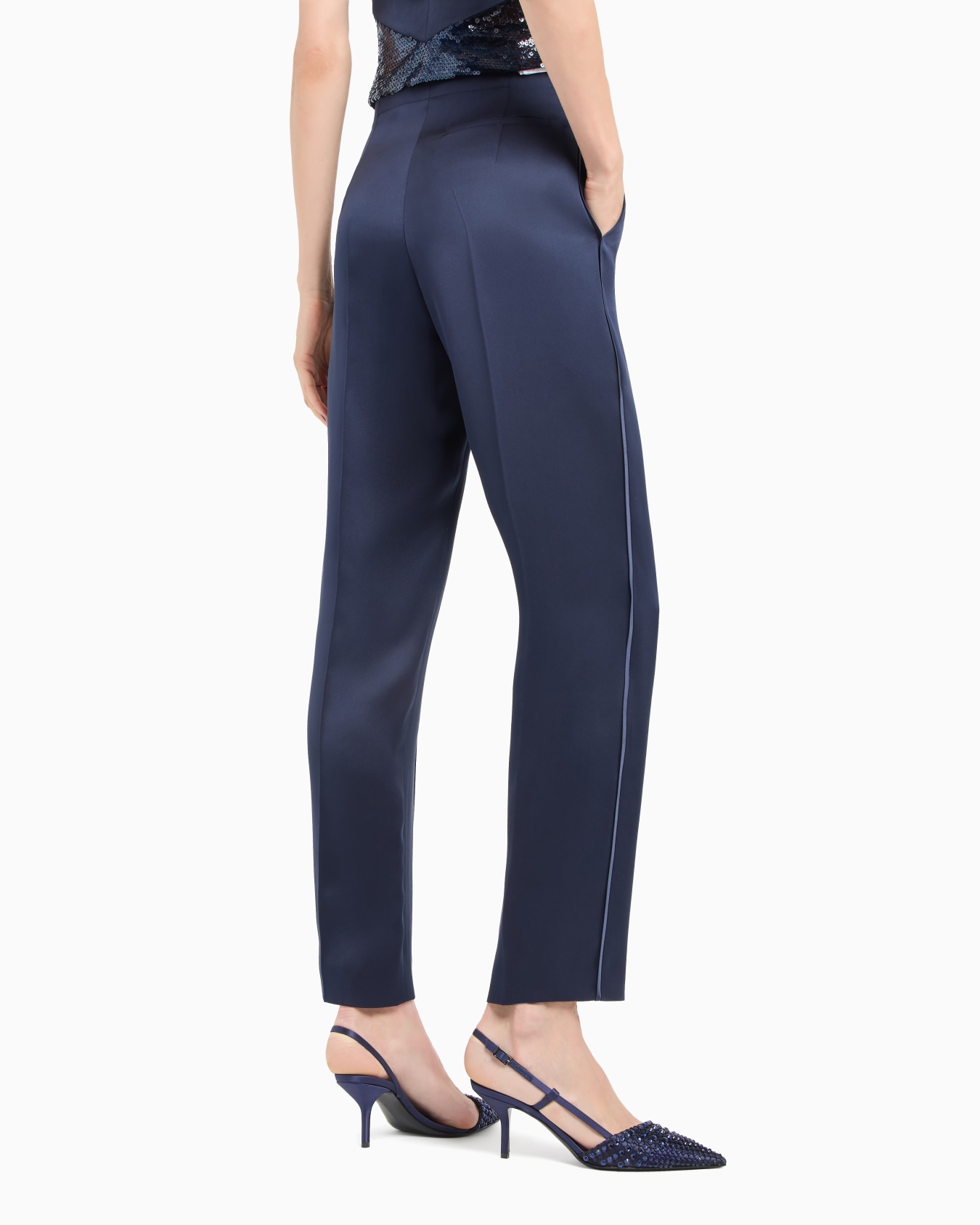 Glitter silk satin single-pleat trousers Slide 2