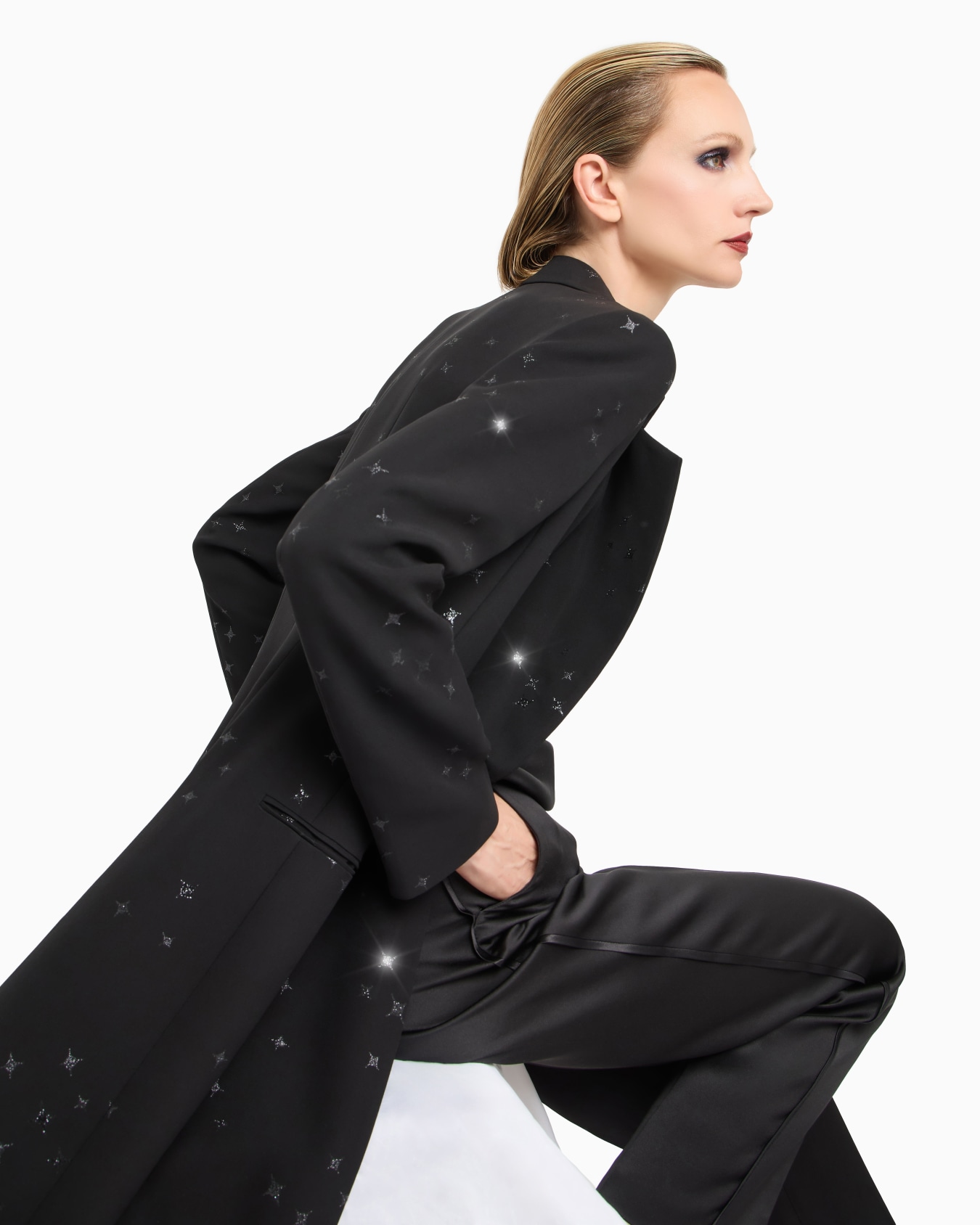 Glitter silk satin single-pleat trousers Slide 5