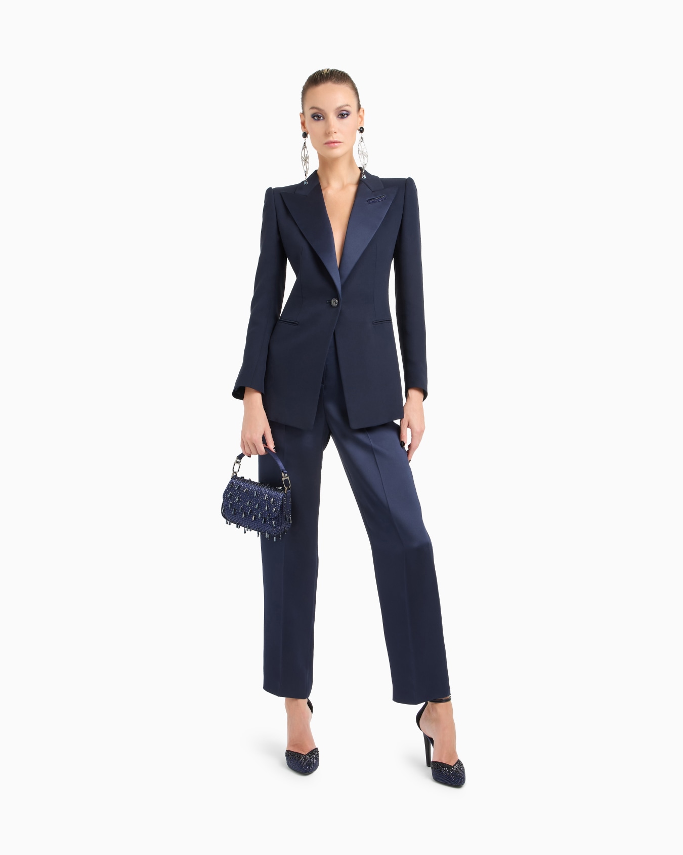 Long single-breasted silk jacket Slide 1
