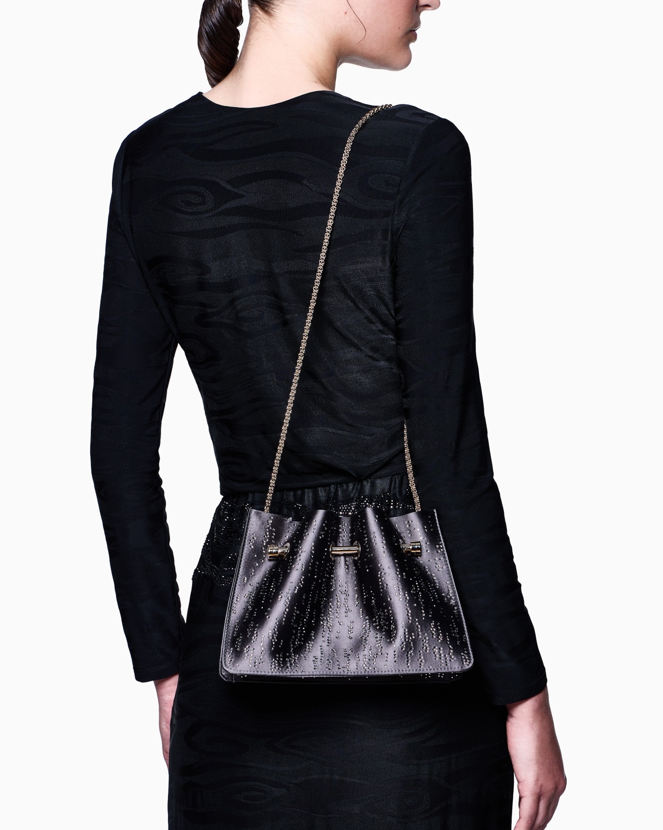 Pochette en satin et cristaux Diapositive 6