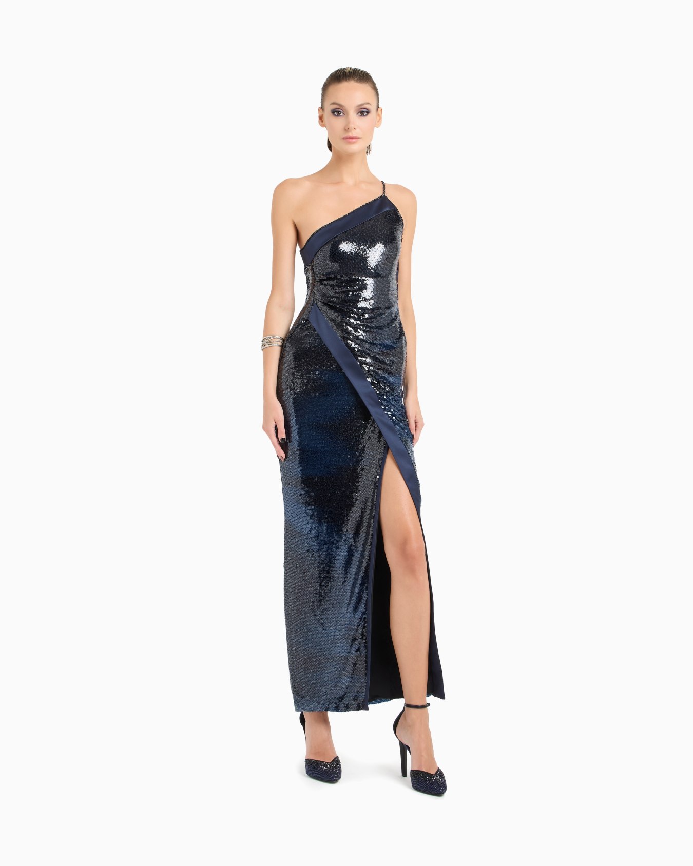 One-shoulder long tulle dress with sequin embroidery Slide 3