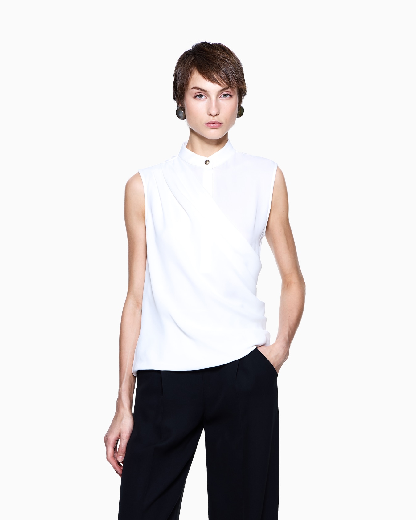 Draped top in triple silk georgette Slide 3