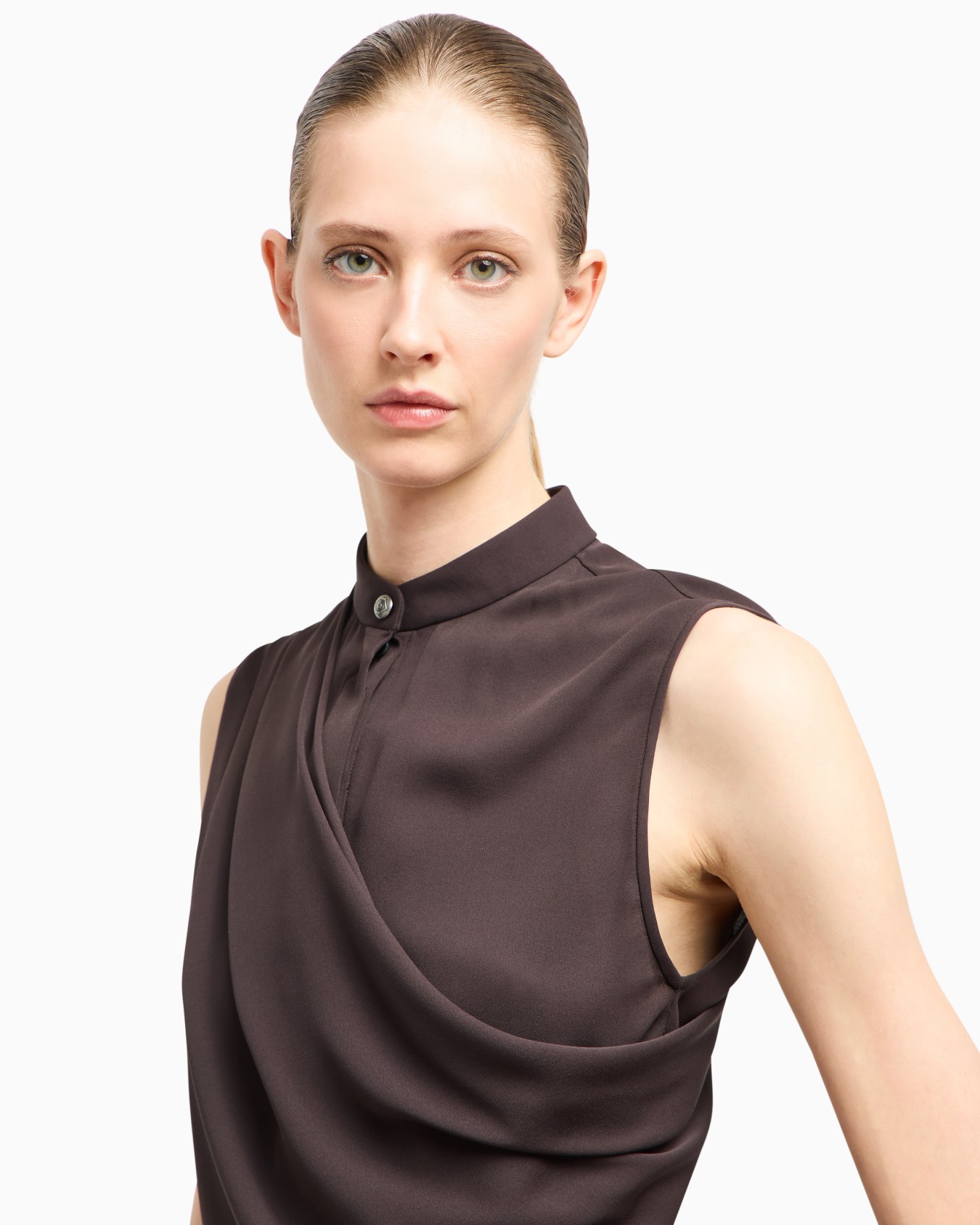 Top drappeggiato in tripla georgette di seta Slide 5