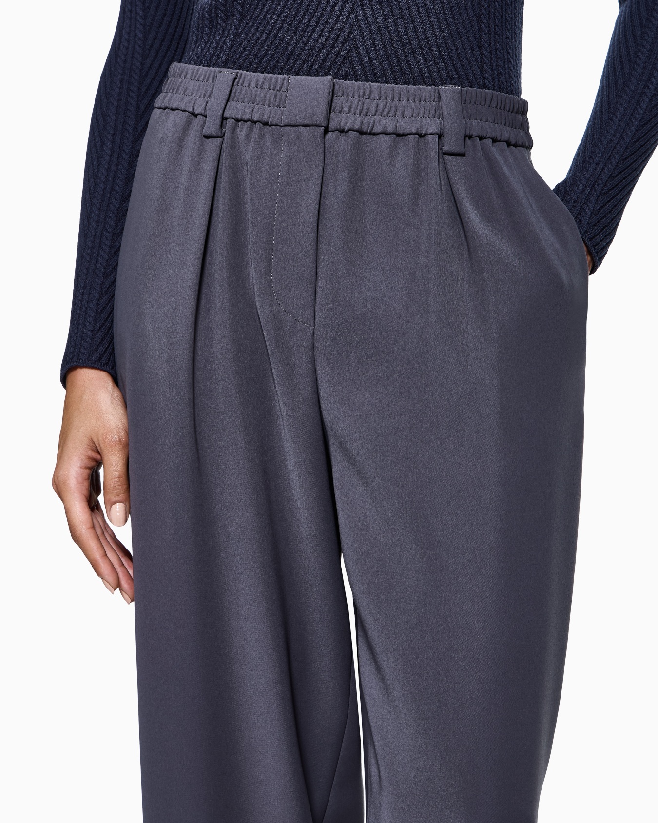 Pantalon droit en cady technique Diapositive 4