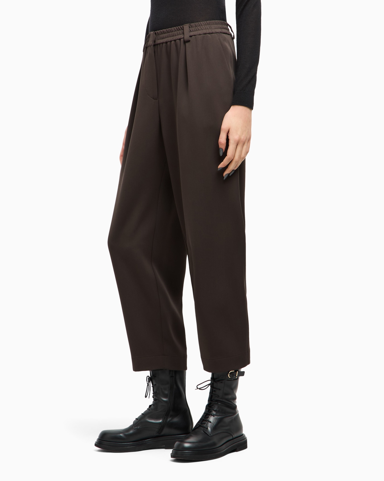 Straight trousers in silk double georgette Slide 4