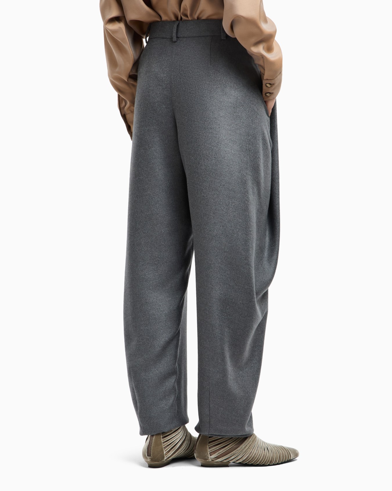 Hose aus weichem Seiden-Flanell Folie 3