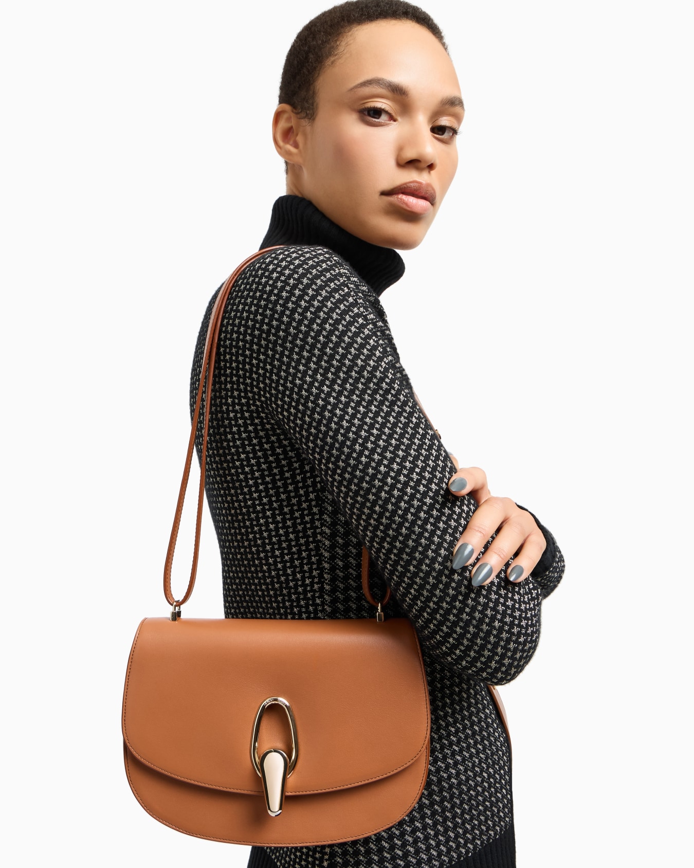 Leather shoulder bag Slide 6