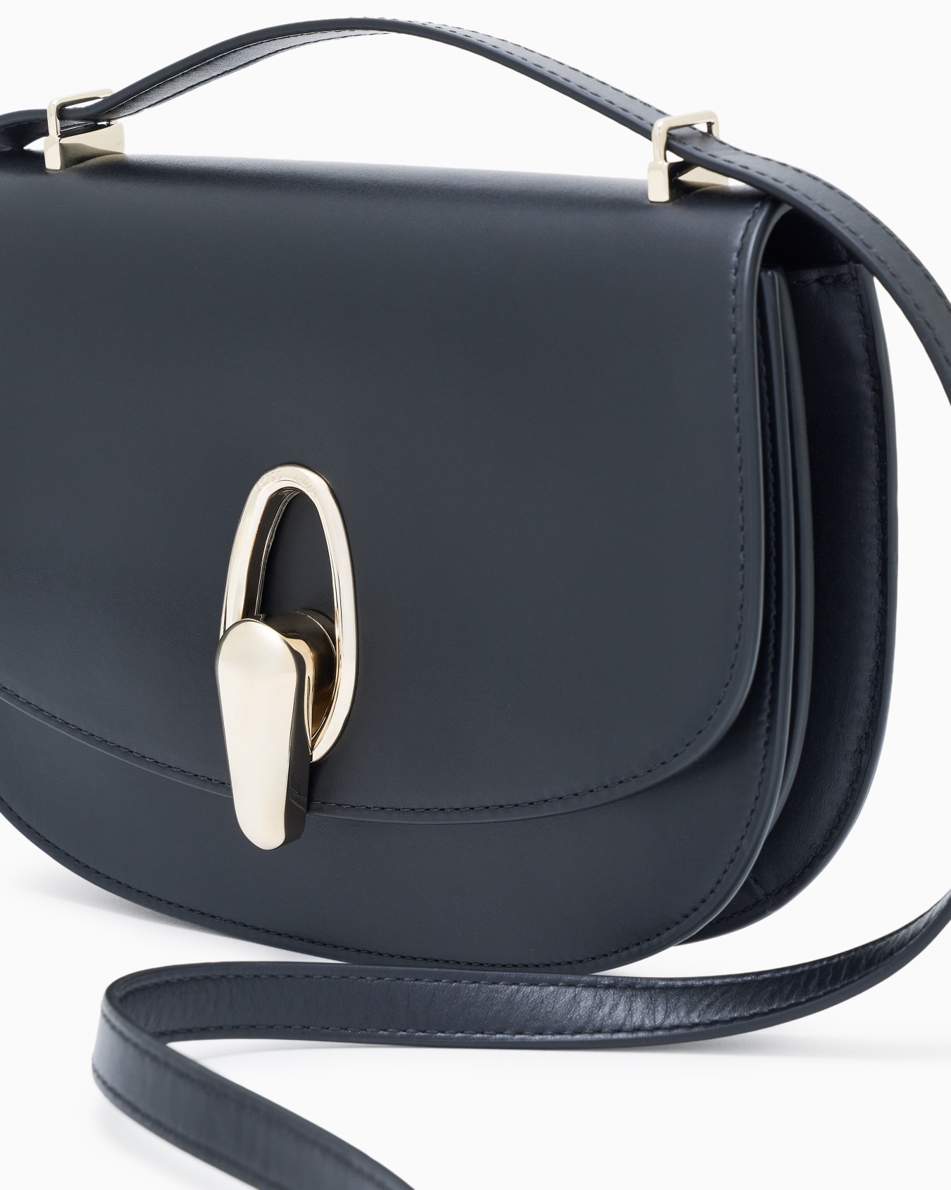 Schultertasche aus Leder Folie 4