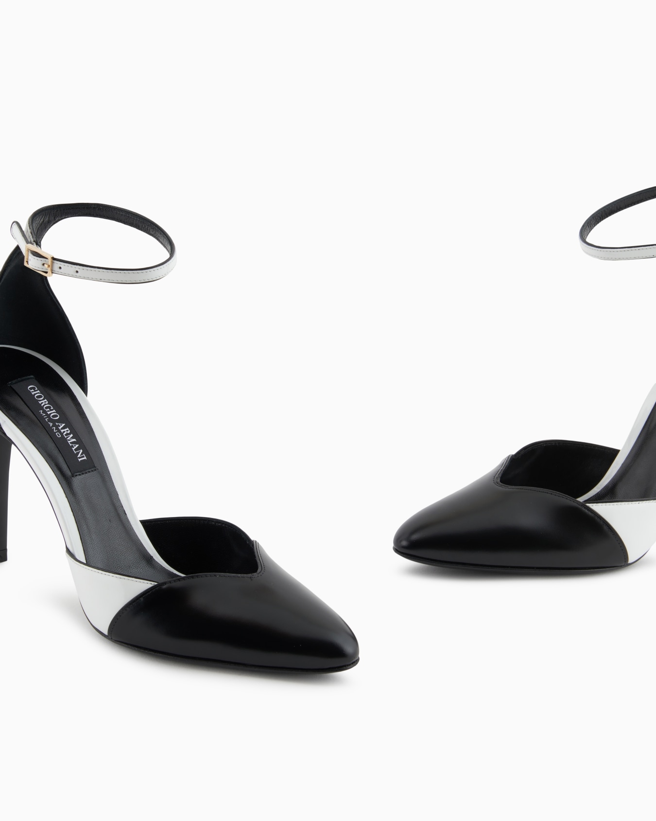Two-tone brushed leather court shoes with a strap Slide 5
