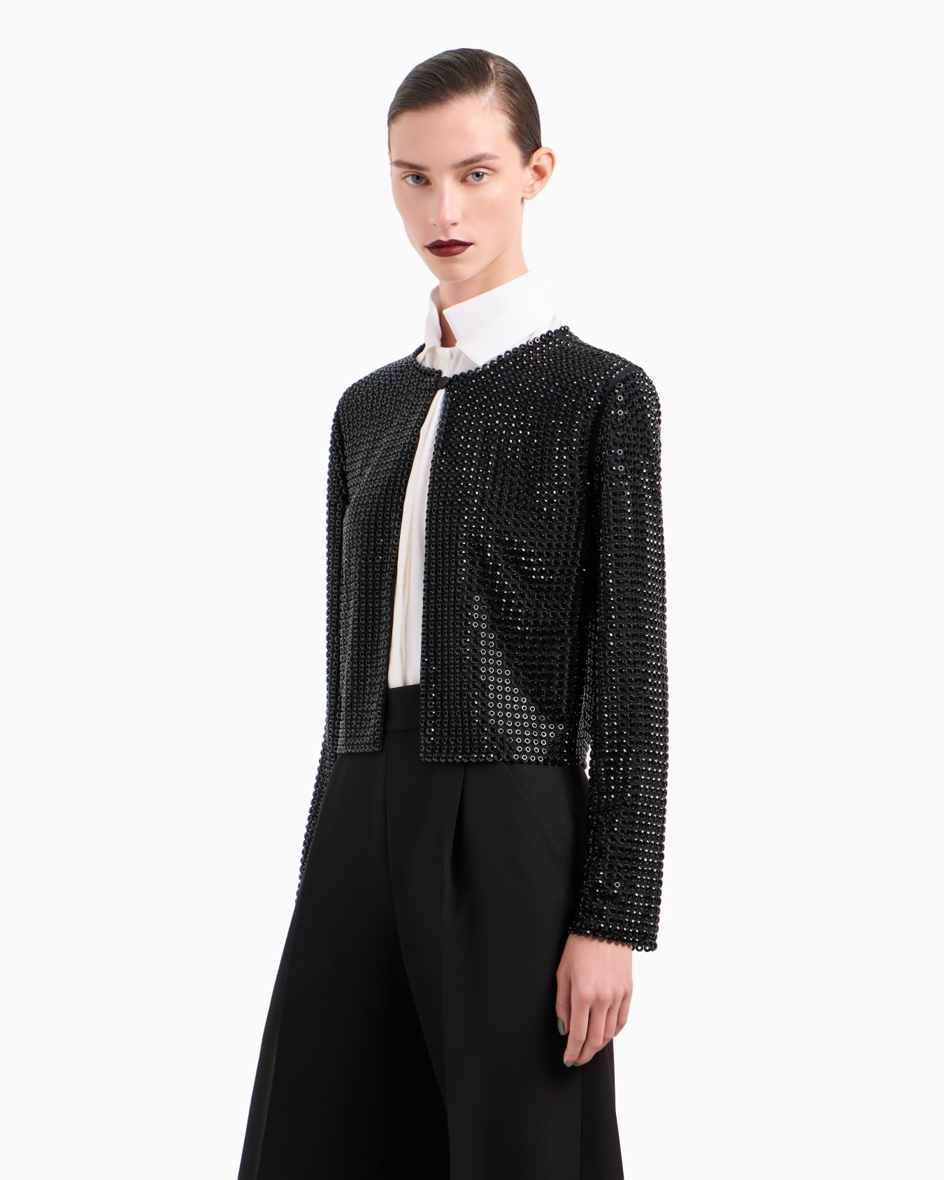 Camicia girocollo in raso di seta con ricamo all-over Slide 4