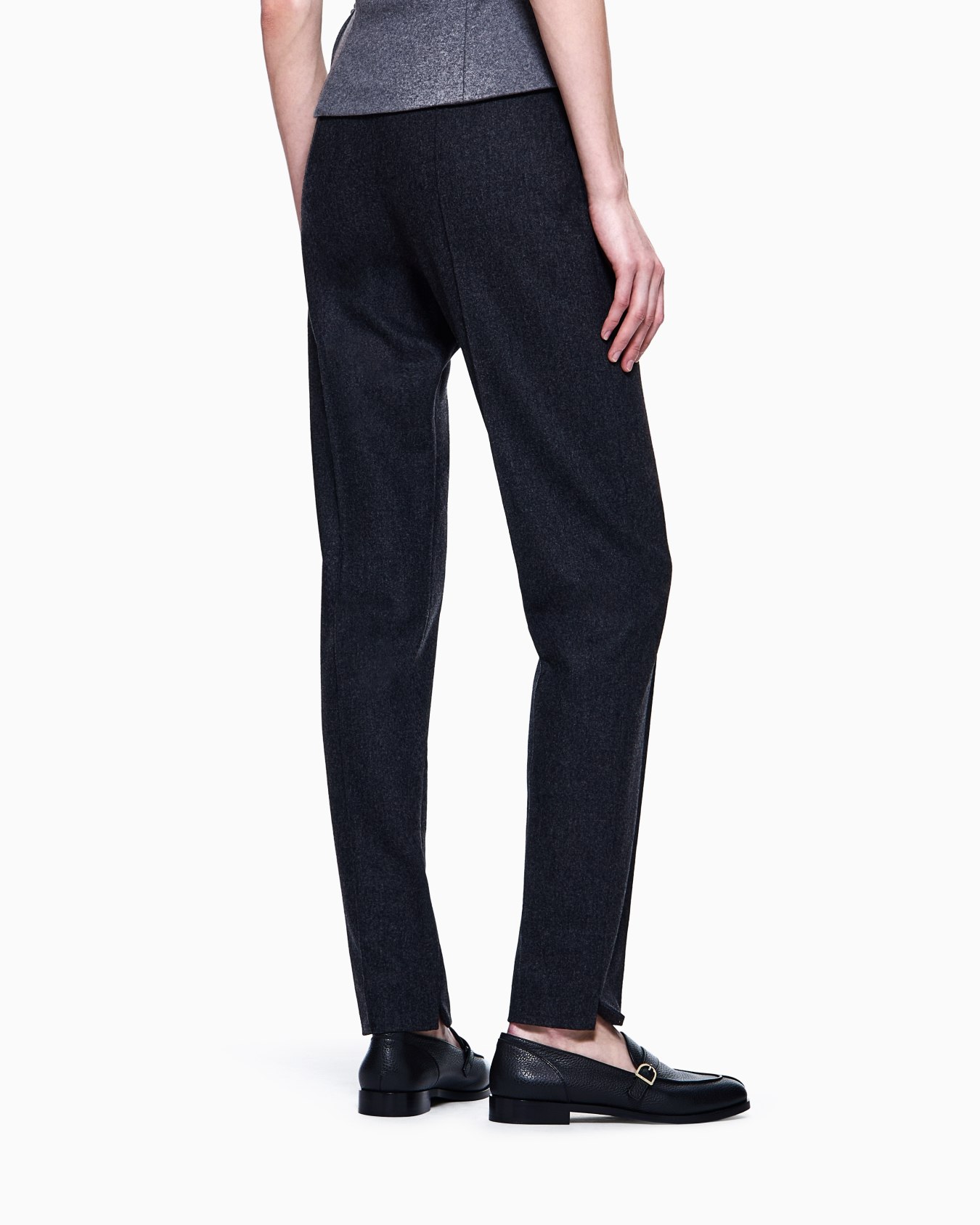 Gerade geschnittene Hose aus Wollflanell und Kaschmir Folie 2