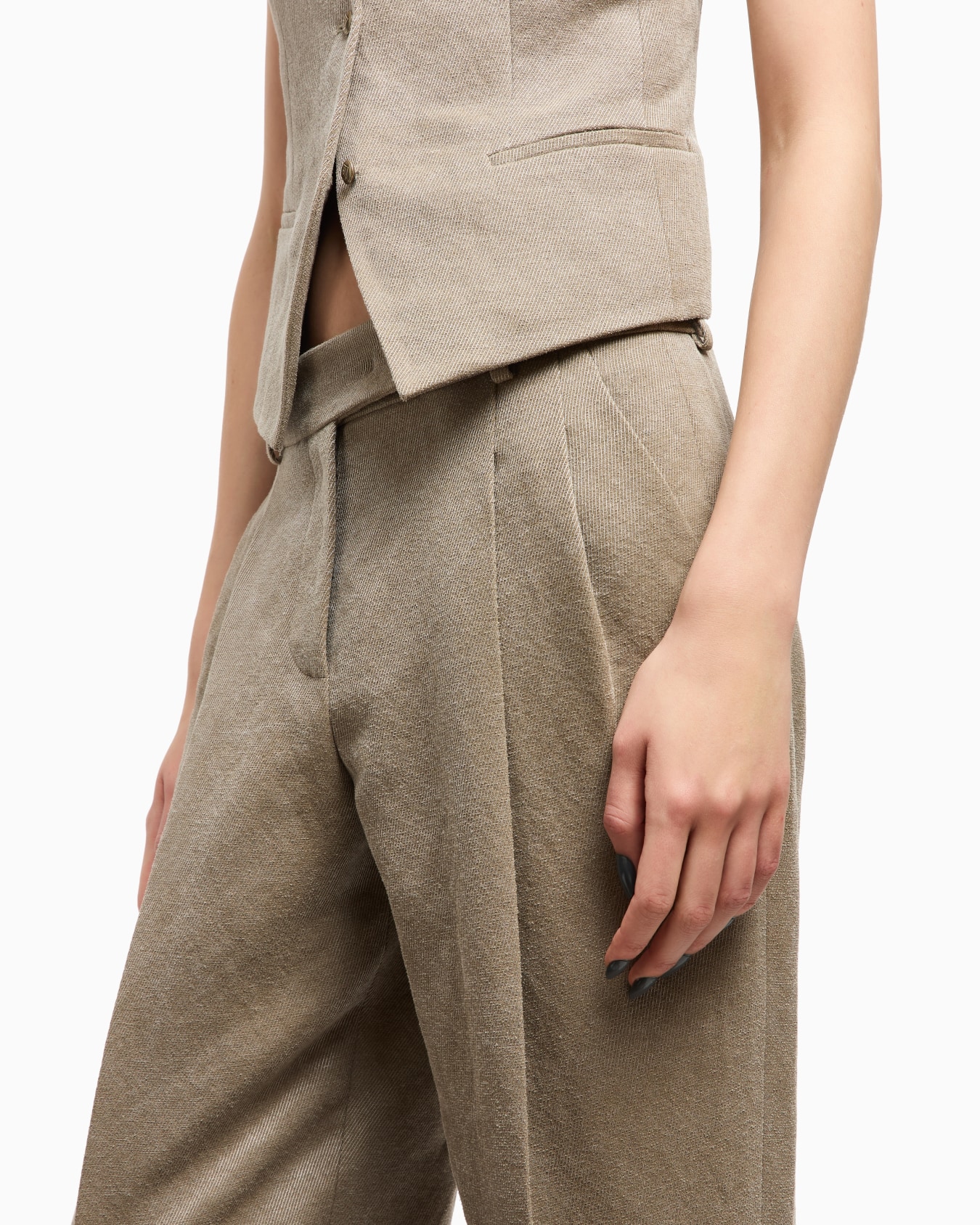 Hemp, viscose and cotton cavalry double-pleat trousers Slide 5