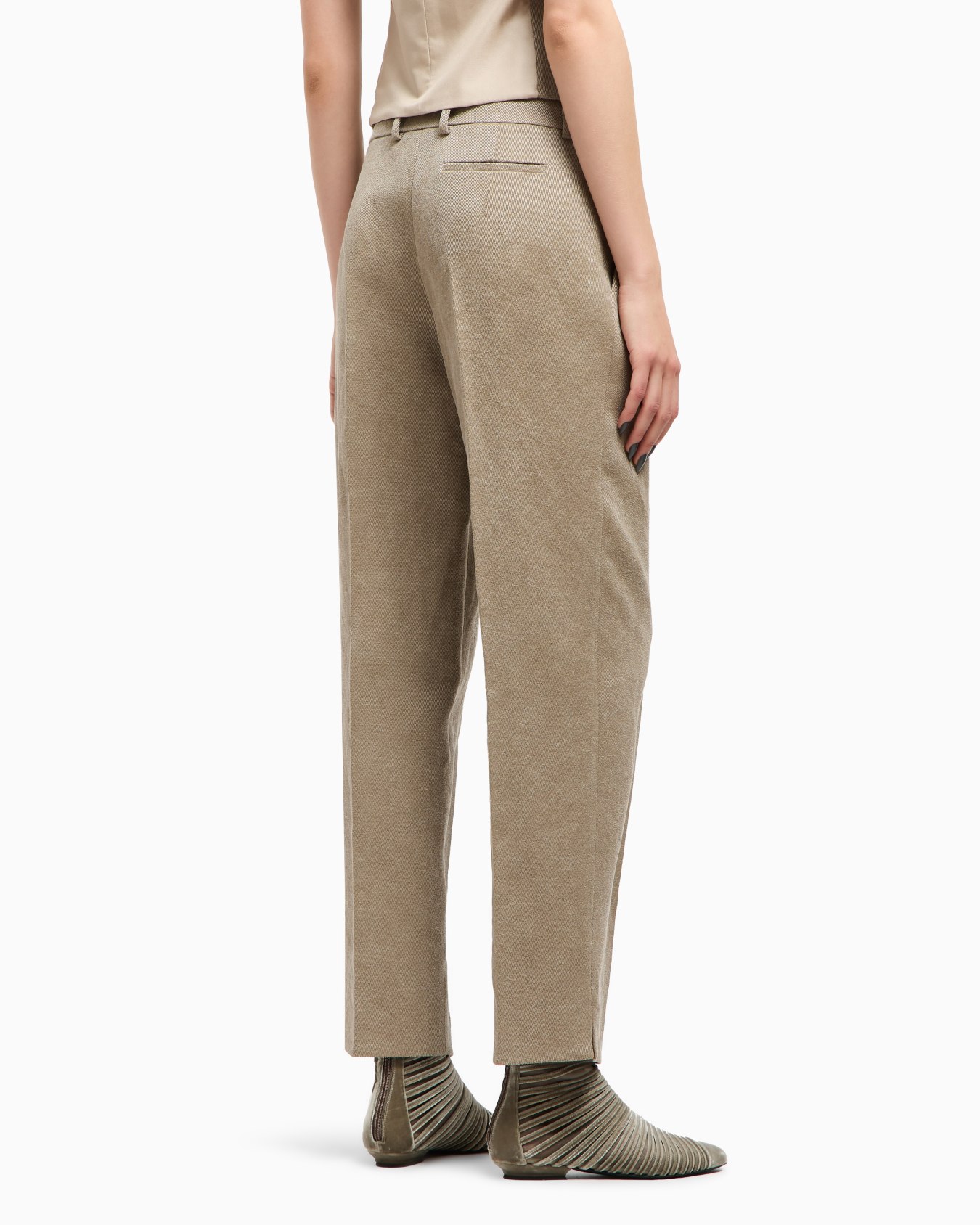 Hemp, viscose and cotton cavalry double-pleat trousers Slide 3