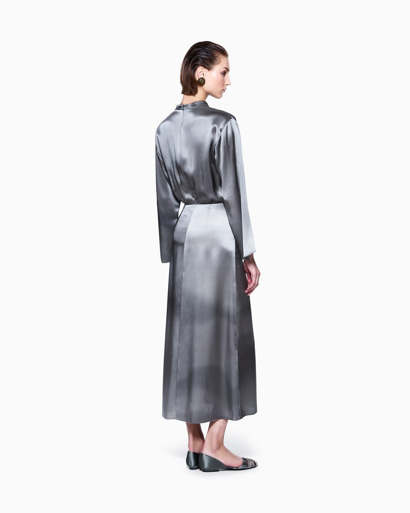 Robe mi-longue en triple georgette de soie Diapositive 2