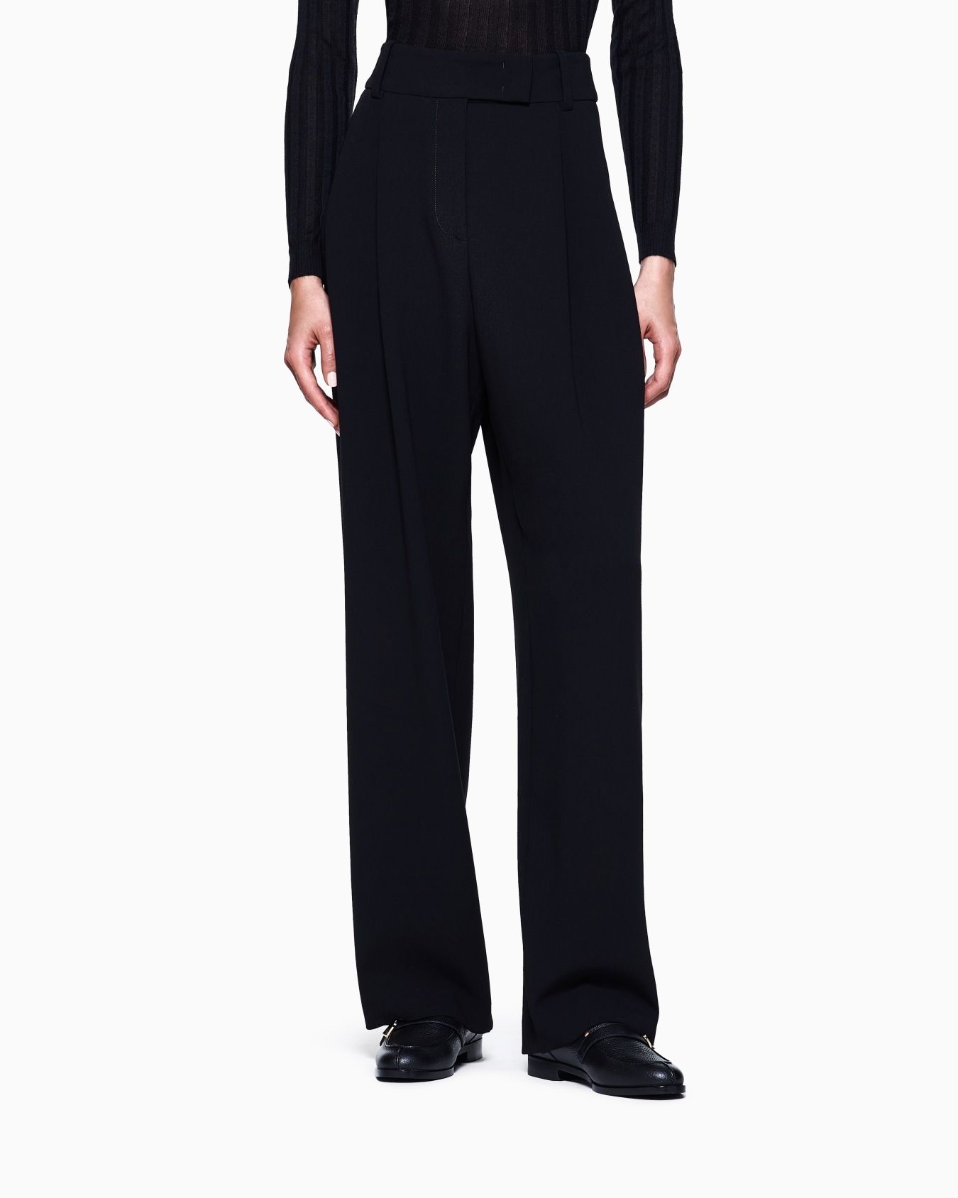 Pantalones con dos pinzas de lana virgen elástica Diapositiva 3