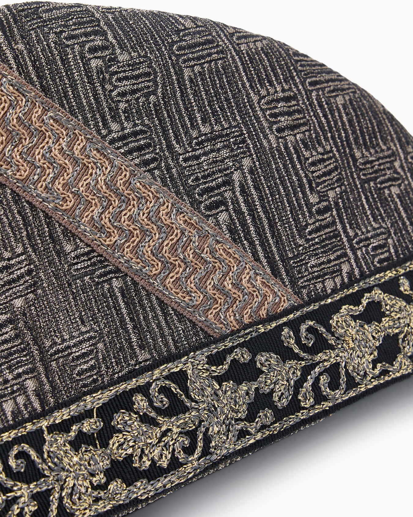 Jacquard silk and wool jacquard side cap Slide 2