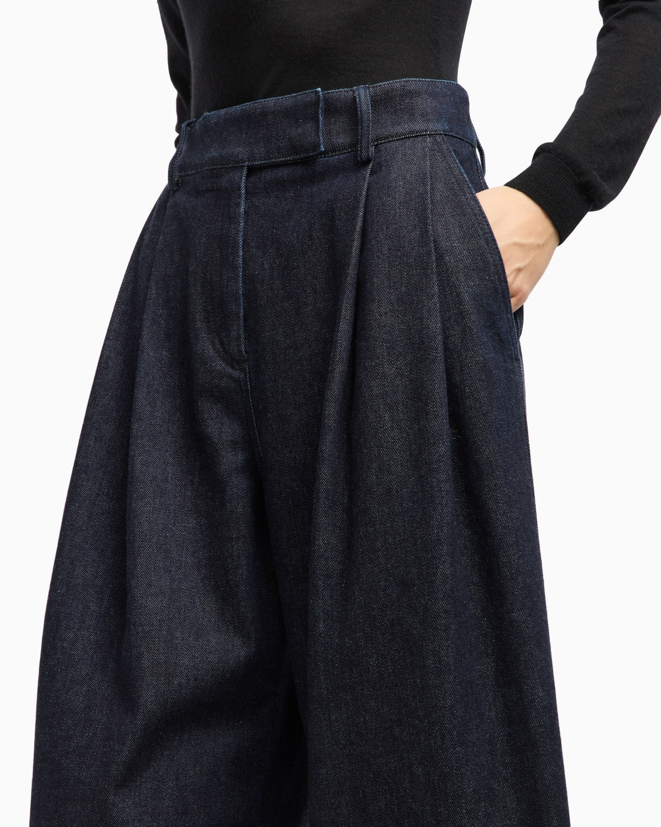 Pantaloni a una pince in denim di cotone e cashmere Denim Collection Slide 5
