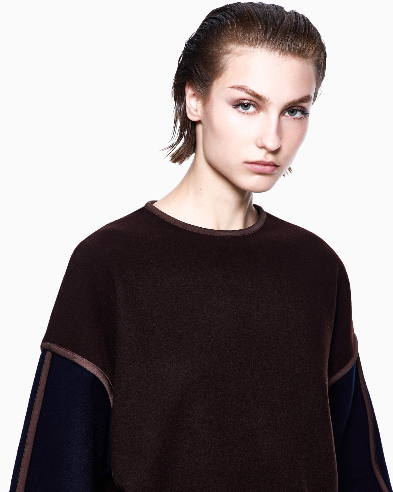 Virgin wool and cashmere jersey sweatshirt Slide 4