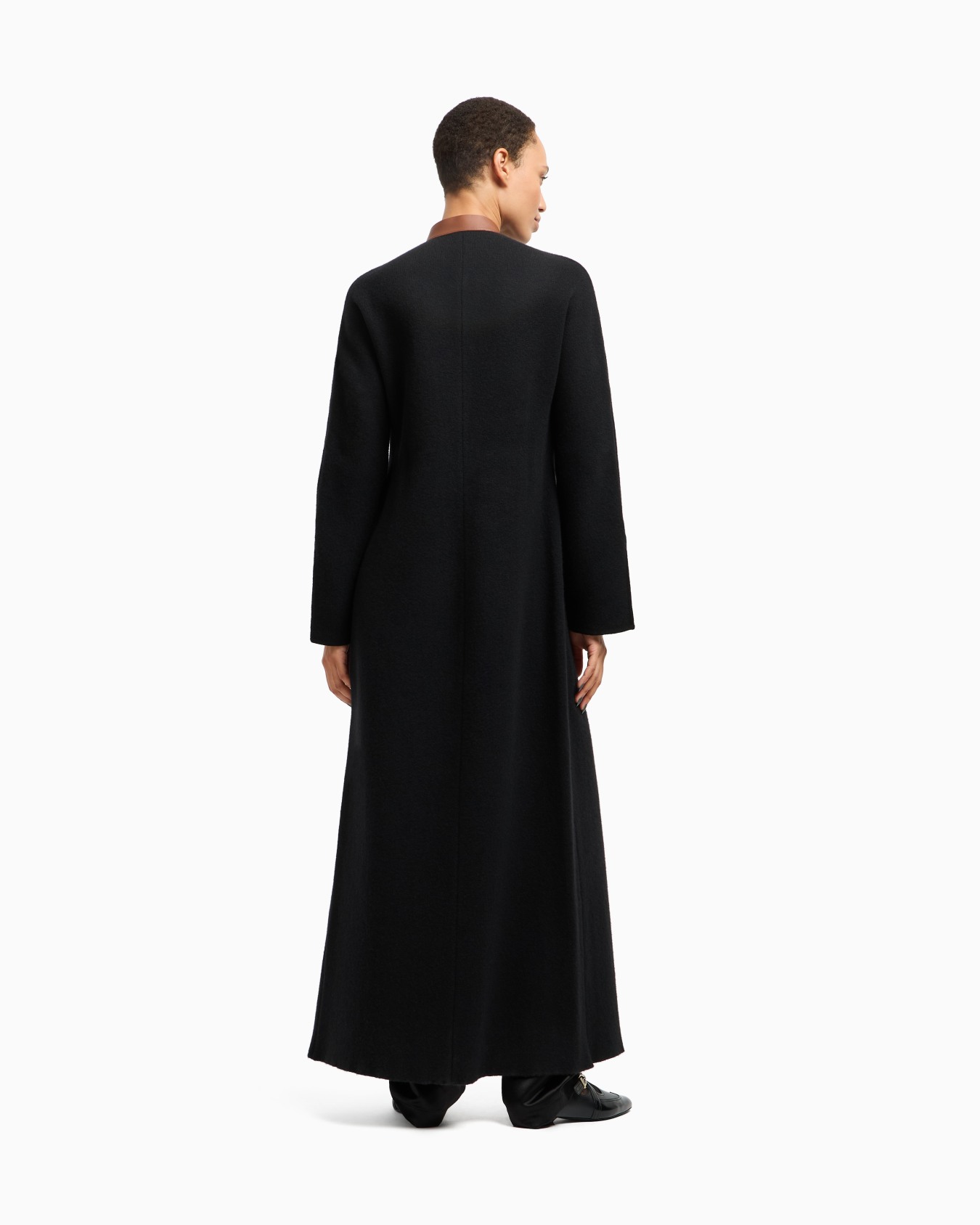 Long coat in bonded wool and cashmere with leather details Slide 3