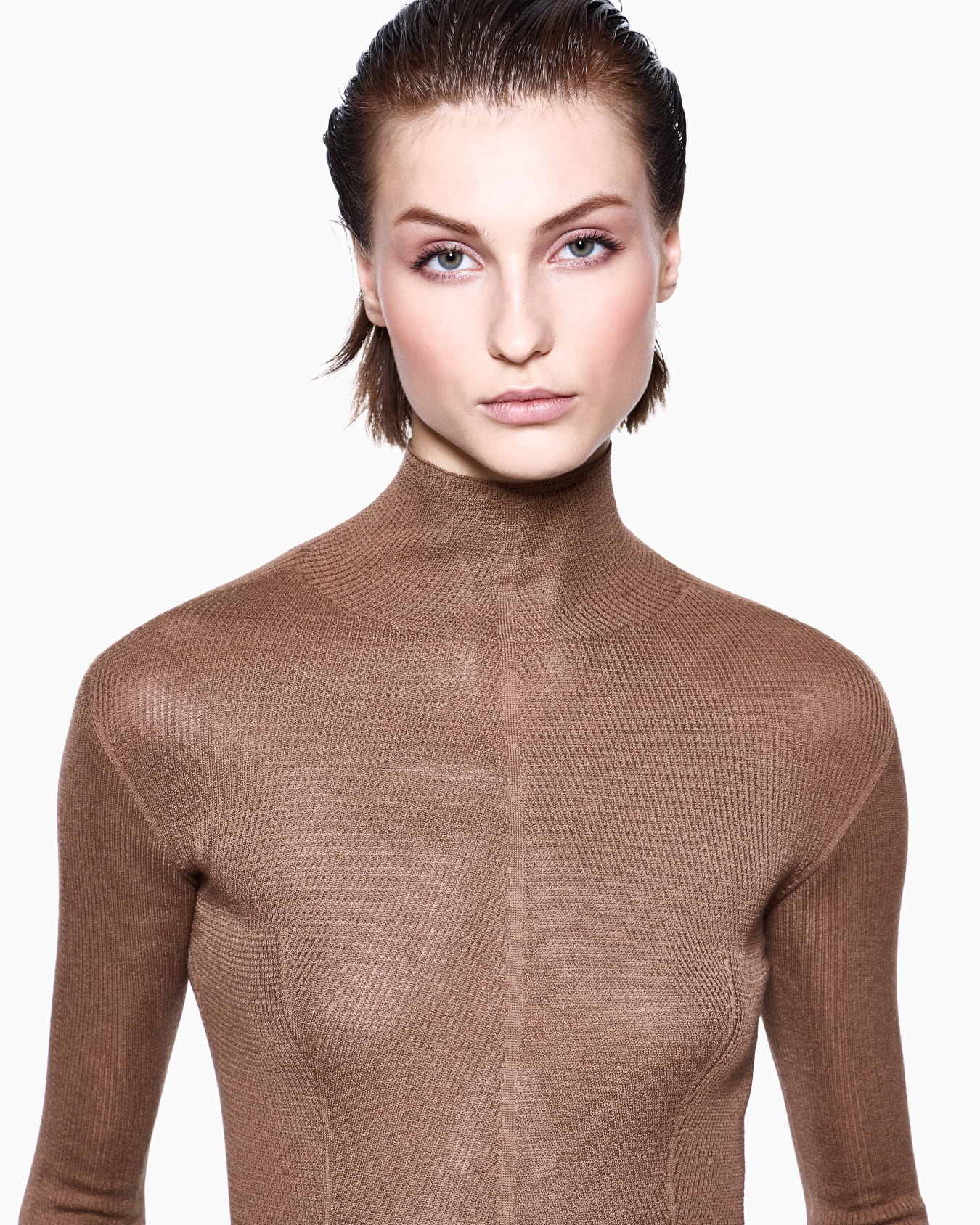 Mock-neck silk jumper  Slide 4