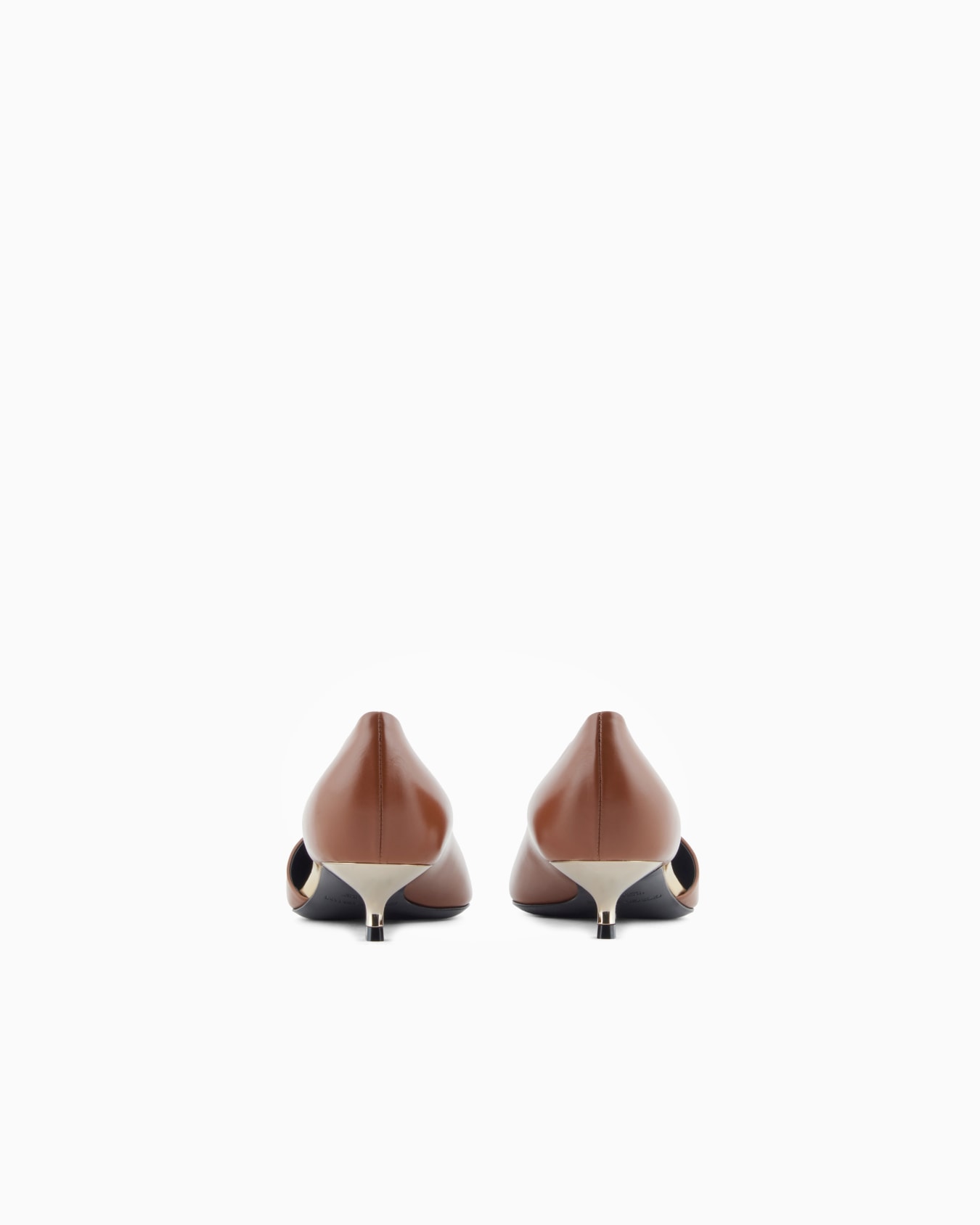 D'Orsay court shoes in calfskin  Slide 3