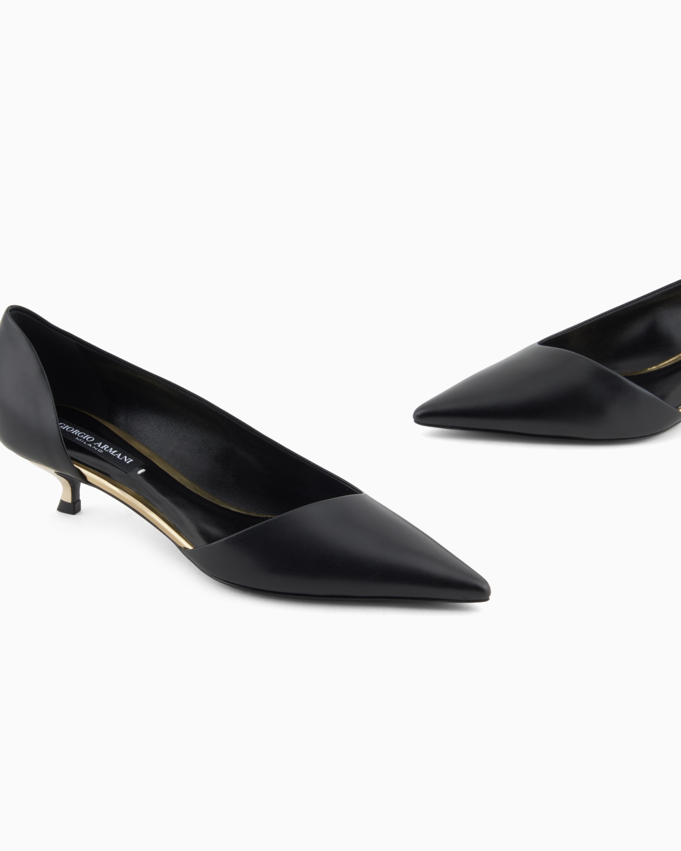 D'Orsay court shoes in calfskin  Slide 4